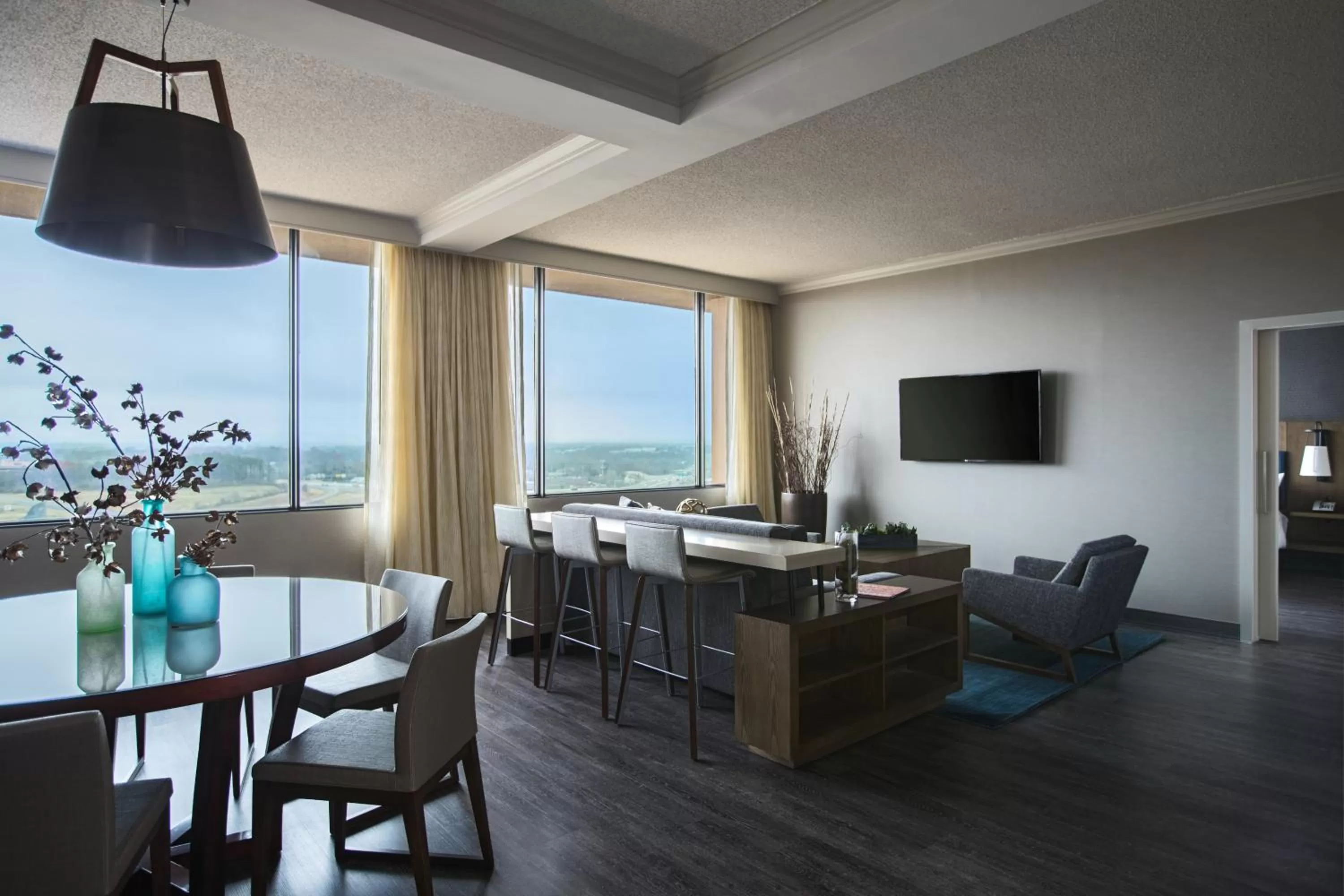 Living room in Sonesta Nashville Airport