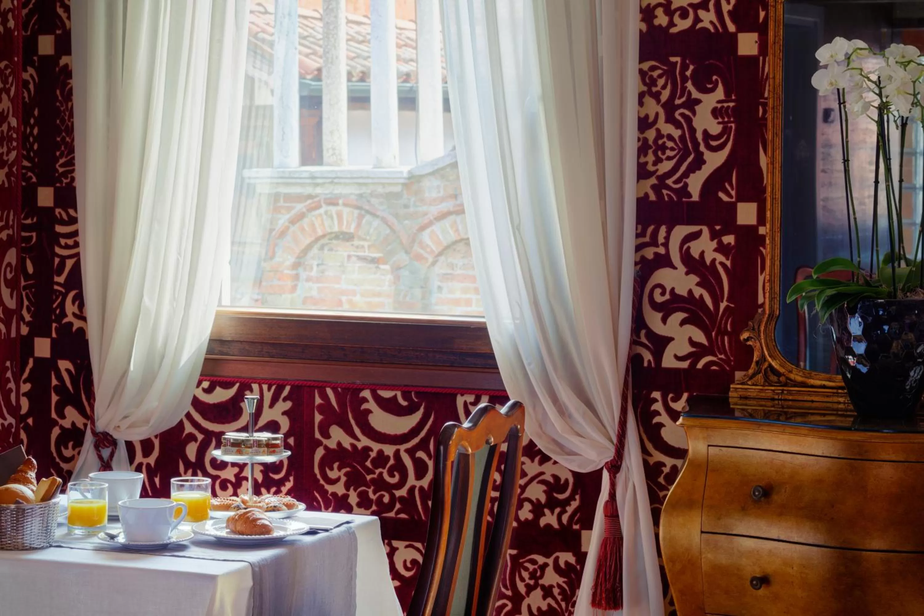 Buffet breakfast, Restaurant/Places to Eat in B&B Bloom Settimo Cielo