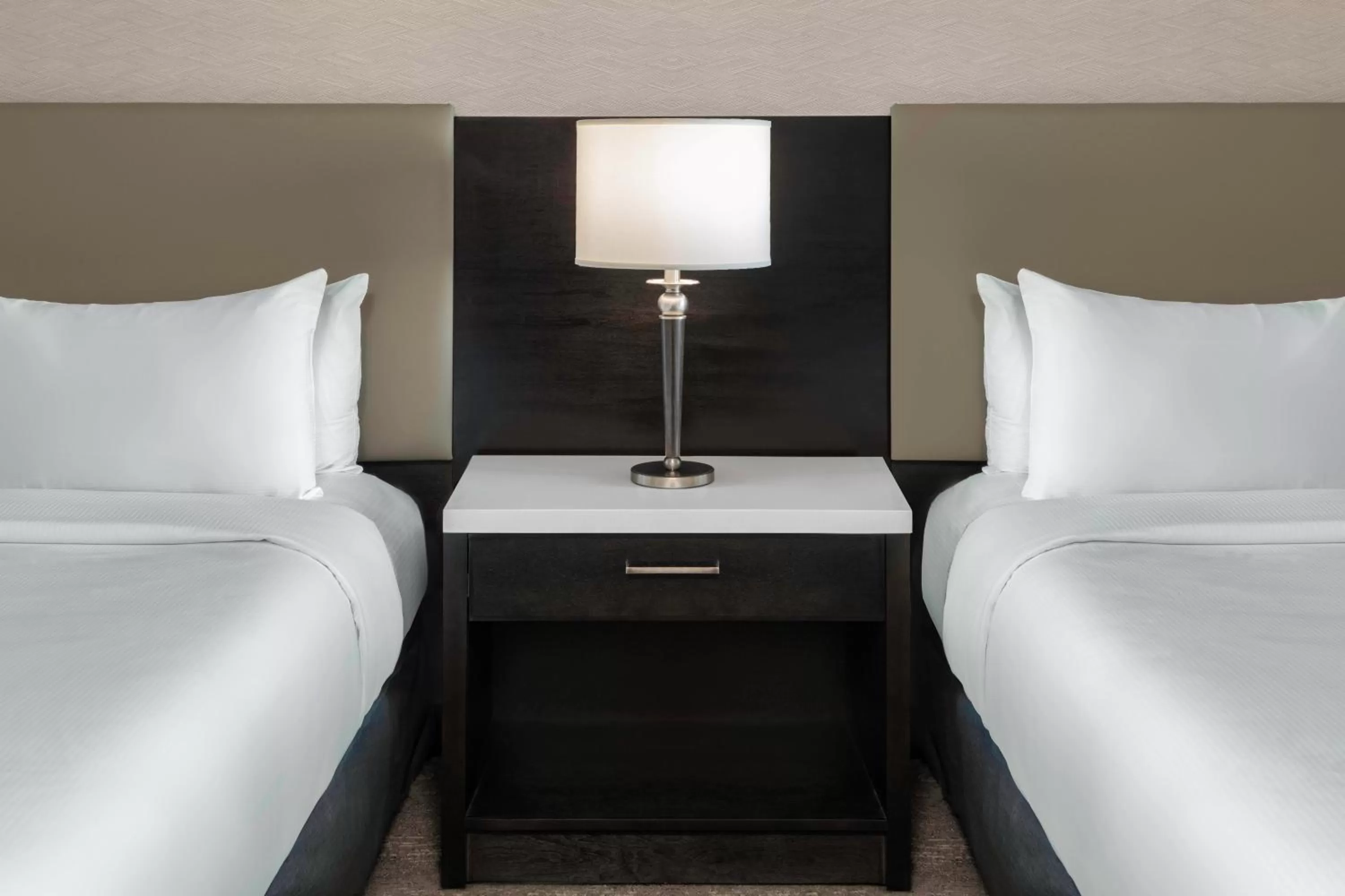 Bed in Hilton Vancouver Metrotown