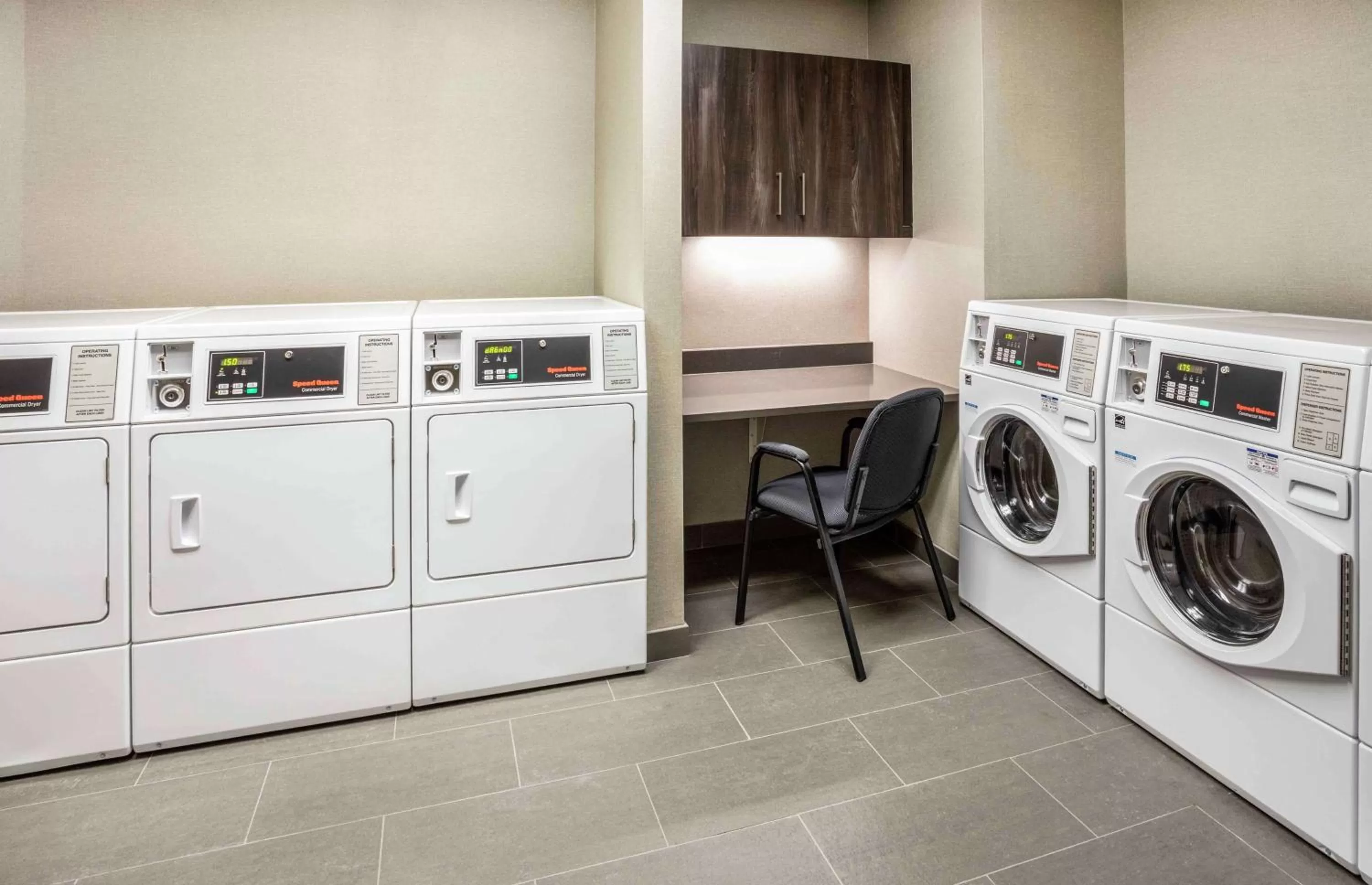 Property building in Homewood Suites By Hilton Edina Minneapolis