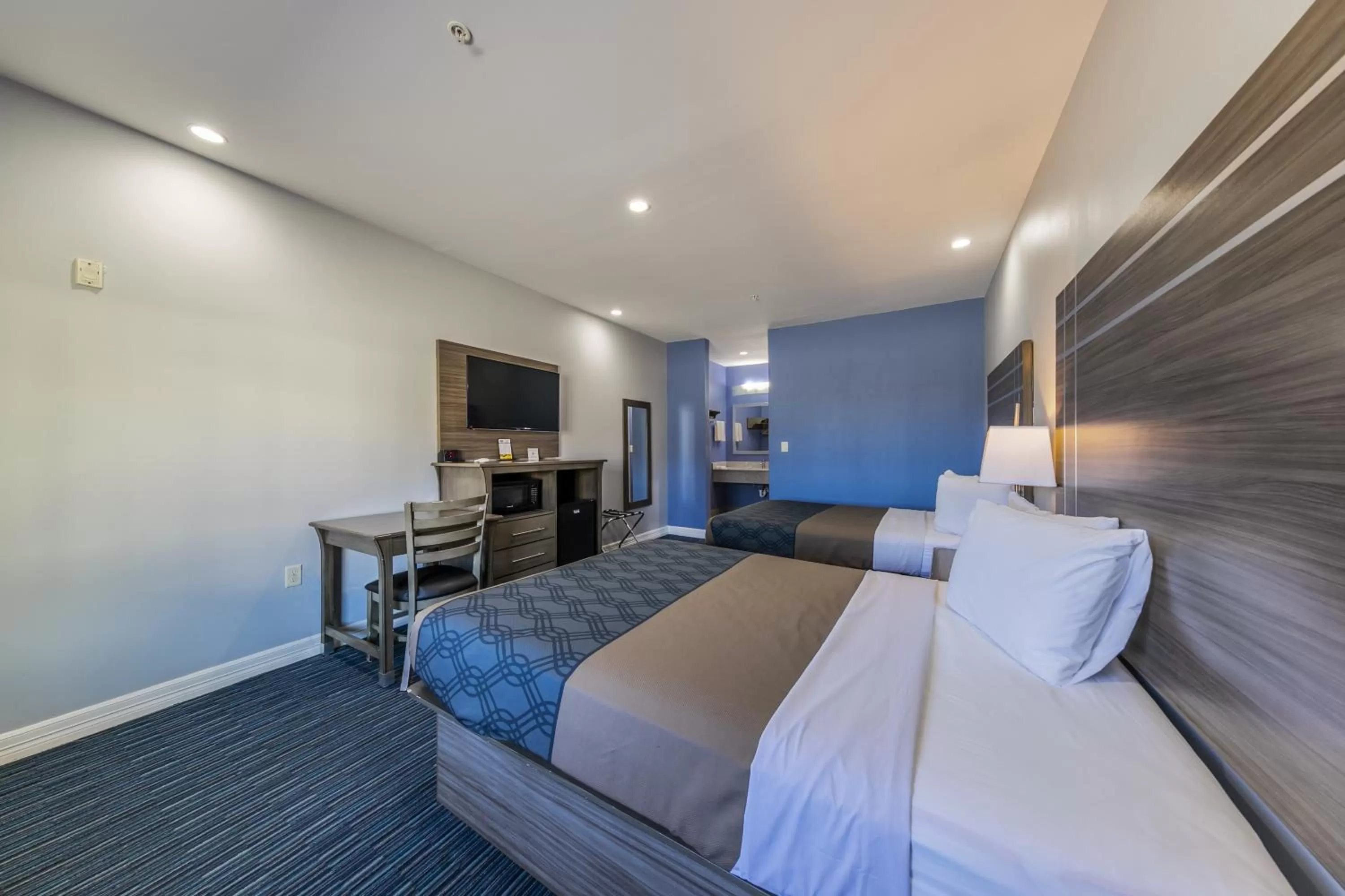 Bed in Home Place Inn Spring I-45 North and 1960