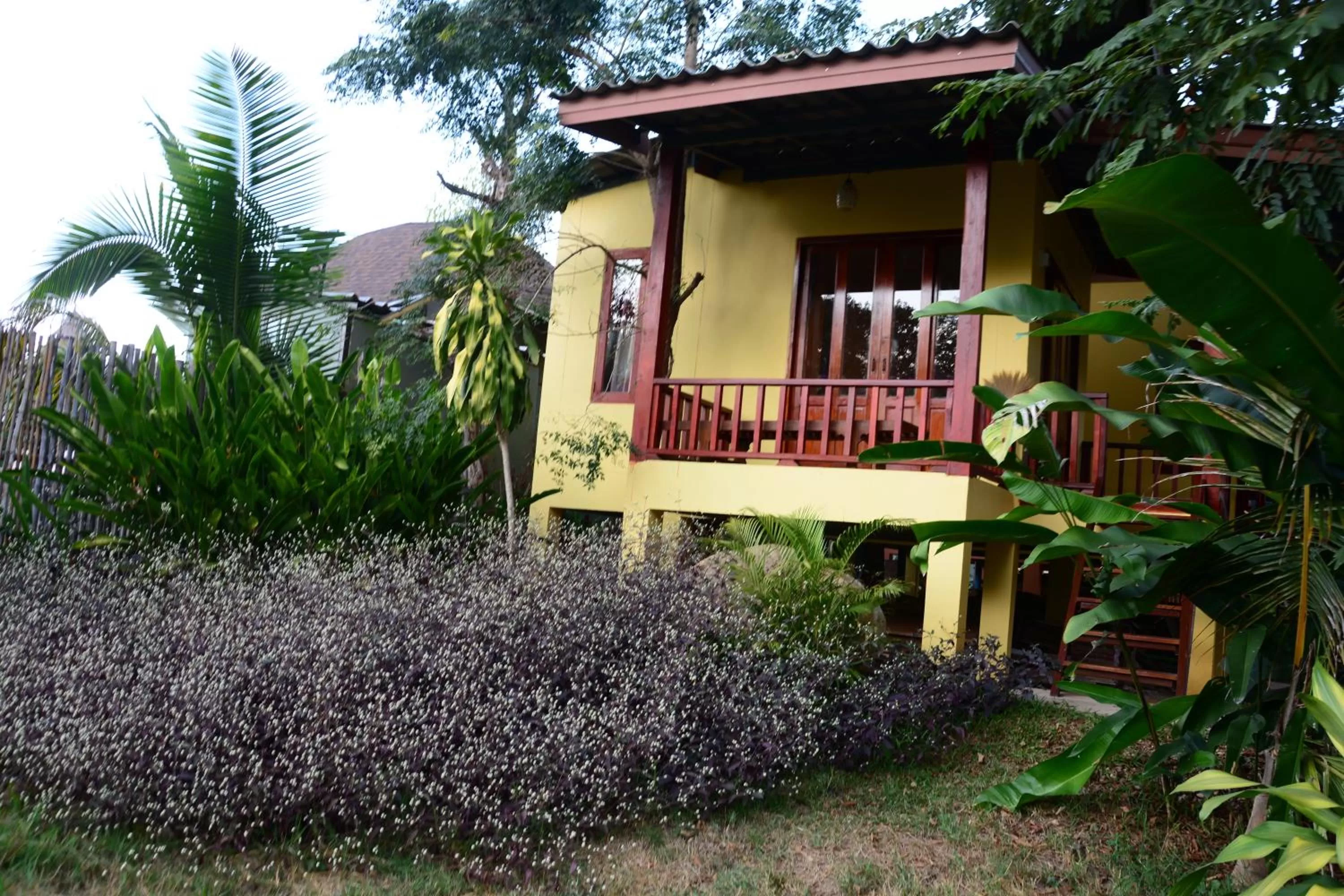 Facade/entrance in Pai Loess Resort