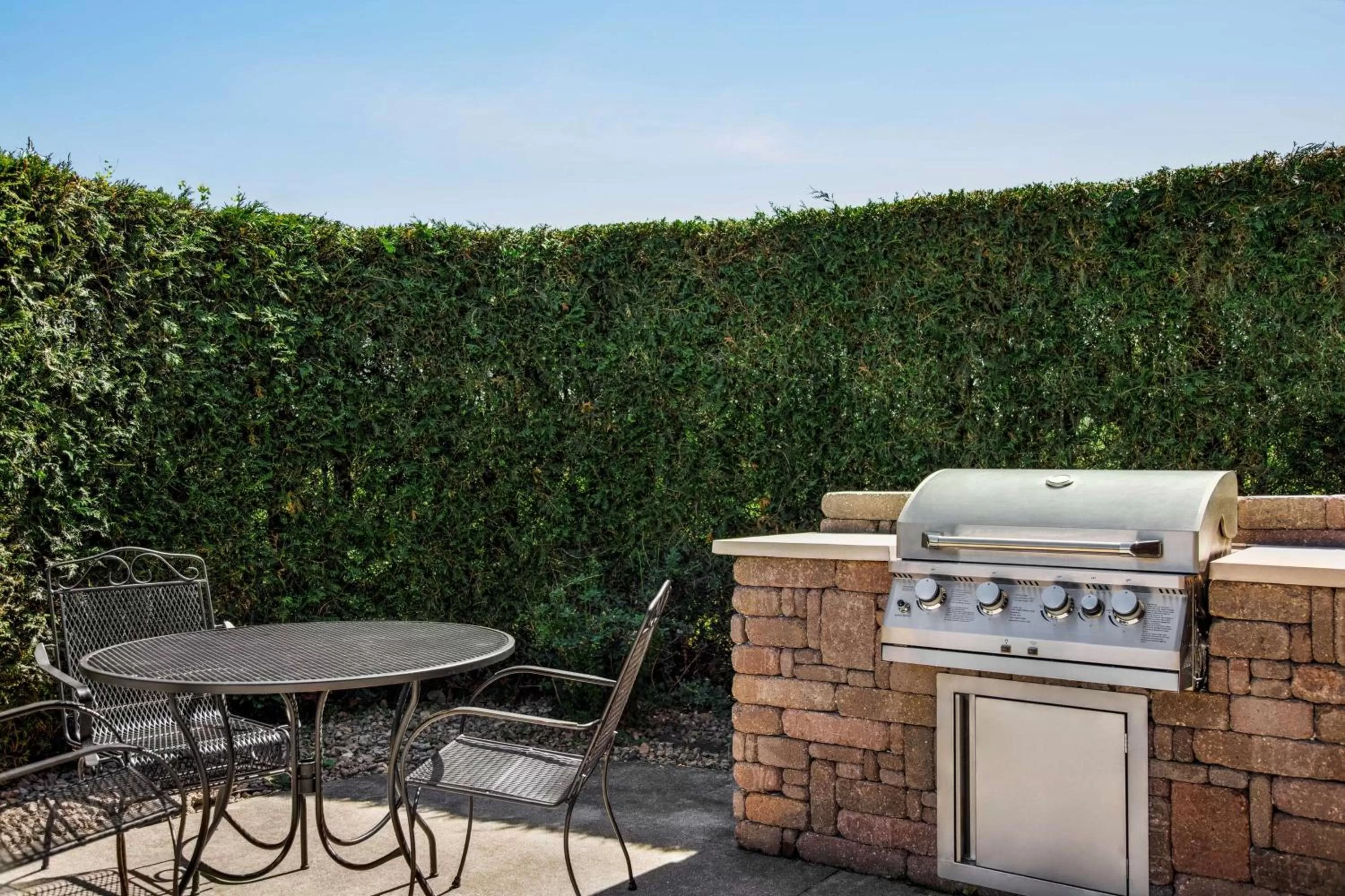 BBQ facilities in AmericInn by Wyndham Baudette