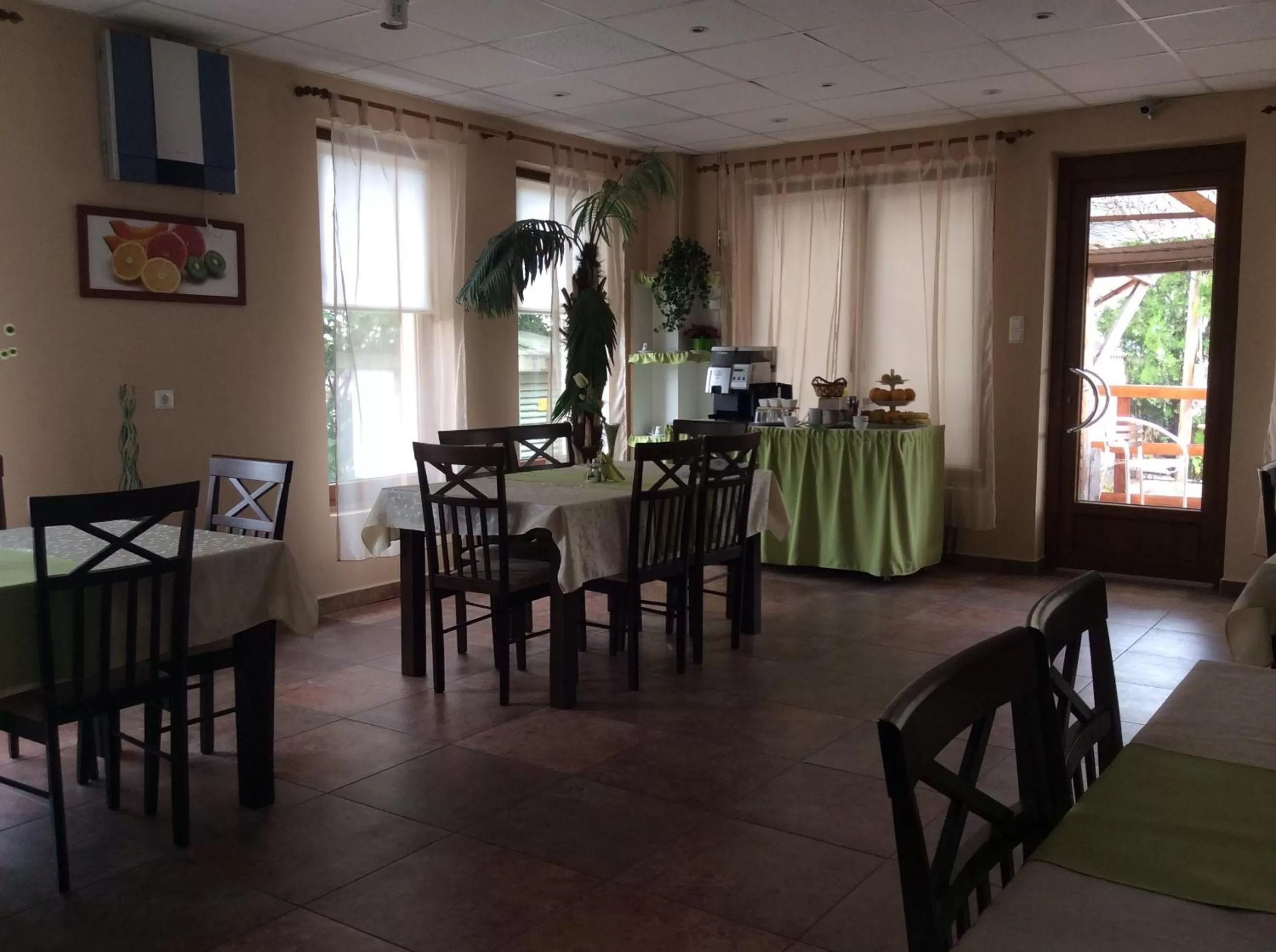 Communal lounge/ TV room, Restaurant/Places to Eat in Abszolút Hotel és Panzió