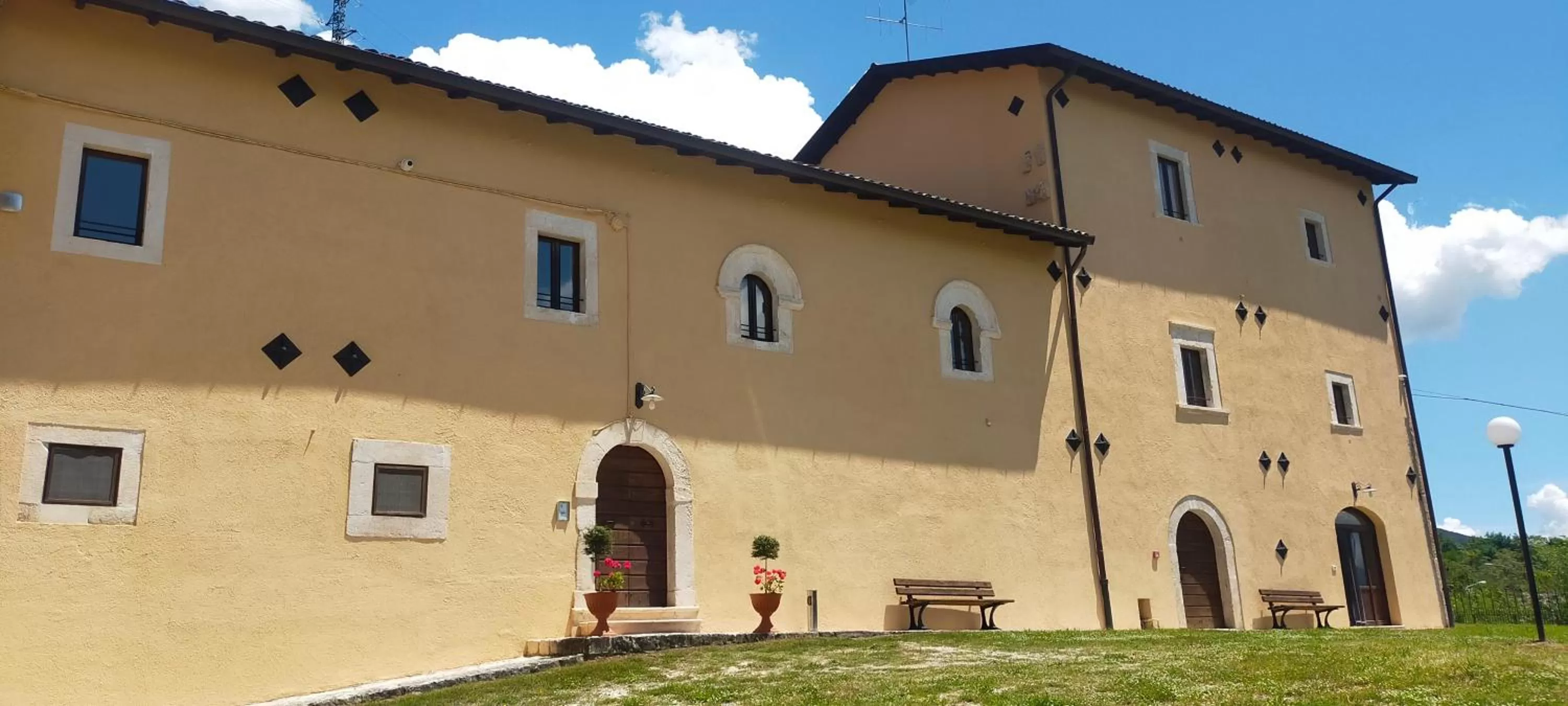 Property Building in Casa Fra Ambrogio