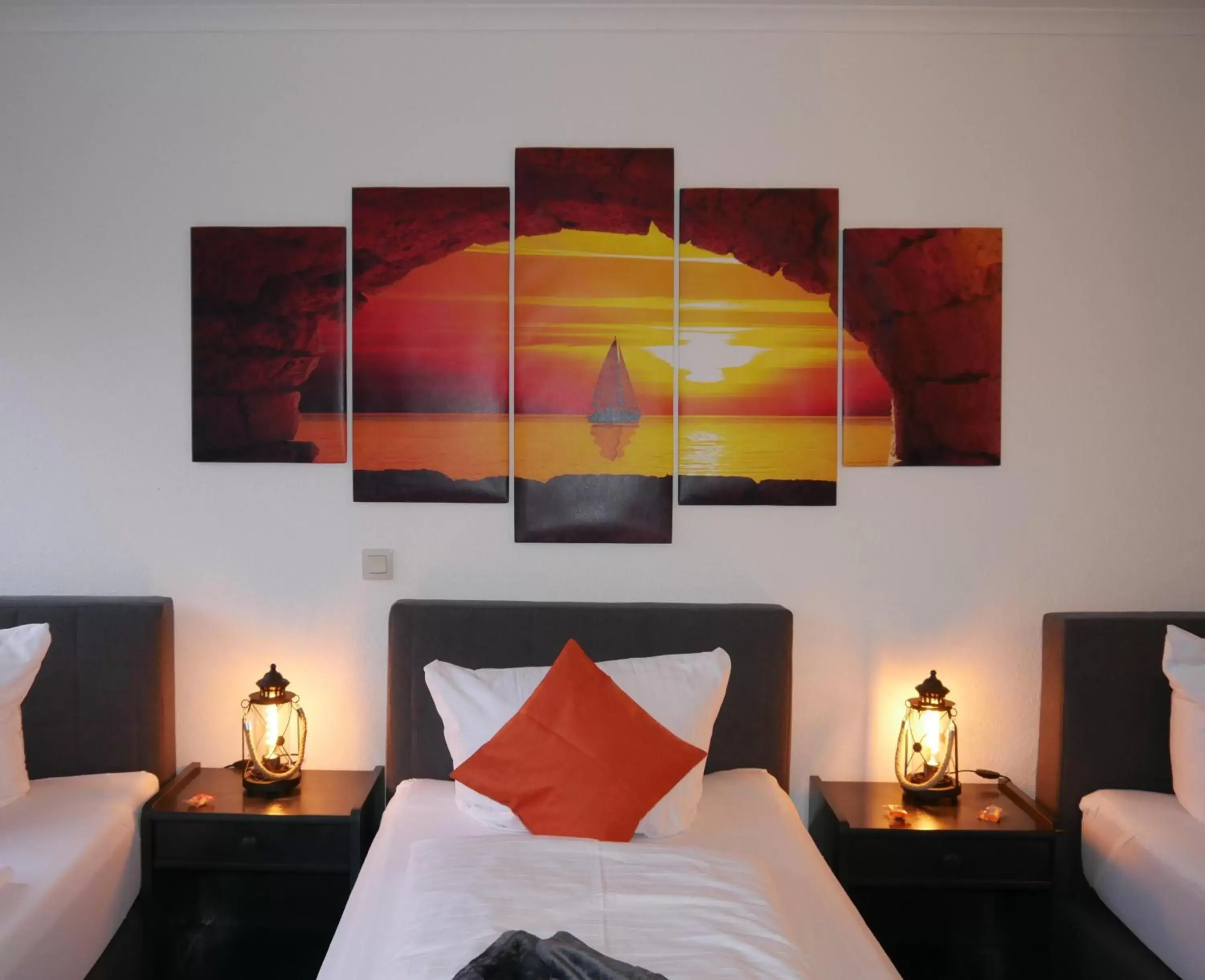 Triple Room in Hotel Seeblick am Sankelmarker See - Natur und Erholung Triple Room in Hotel Seeblick am Sankelmarker See - Natur und Erholung