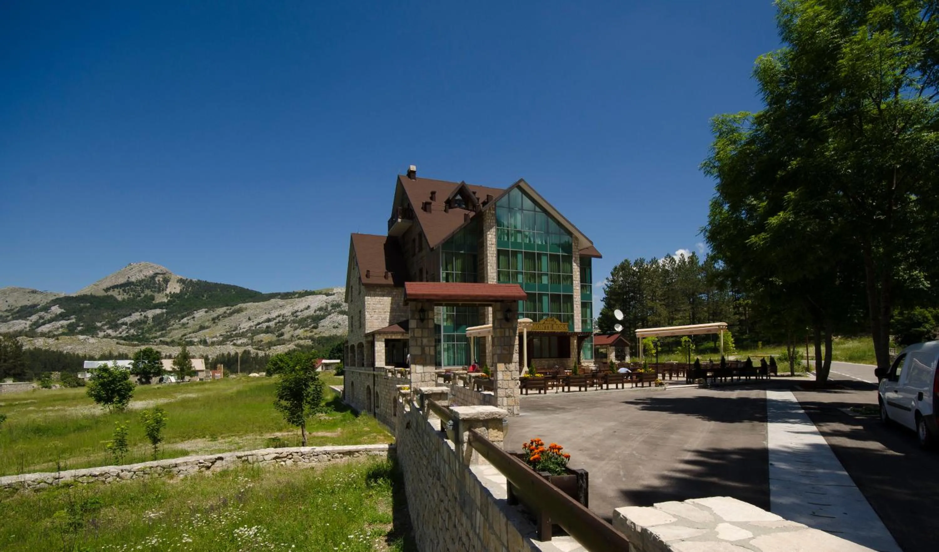Property building in Hotel Monte Rosa
