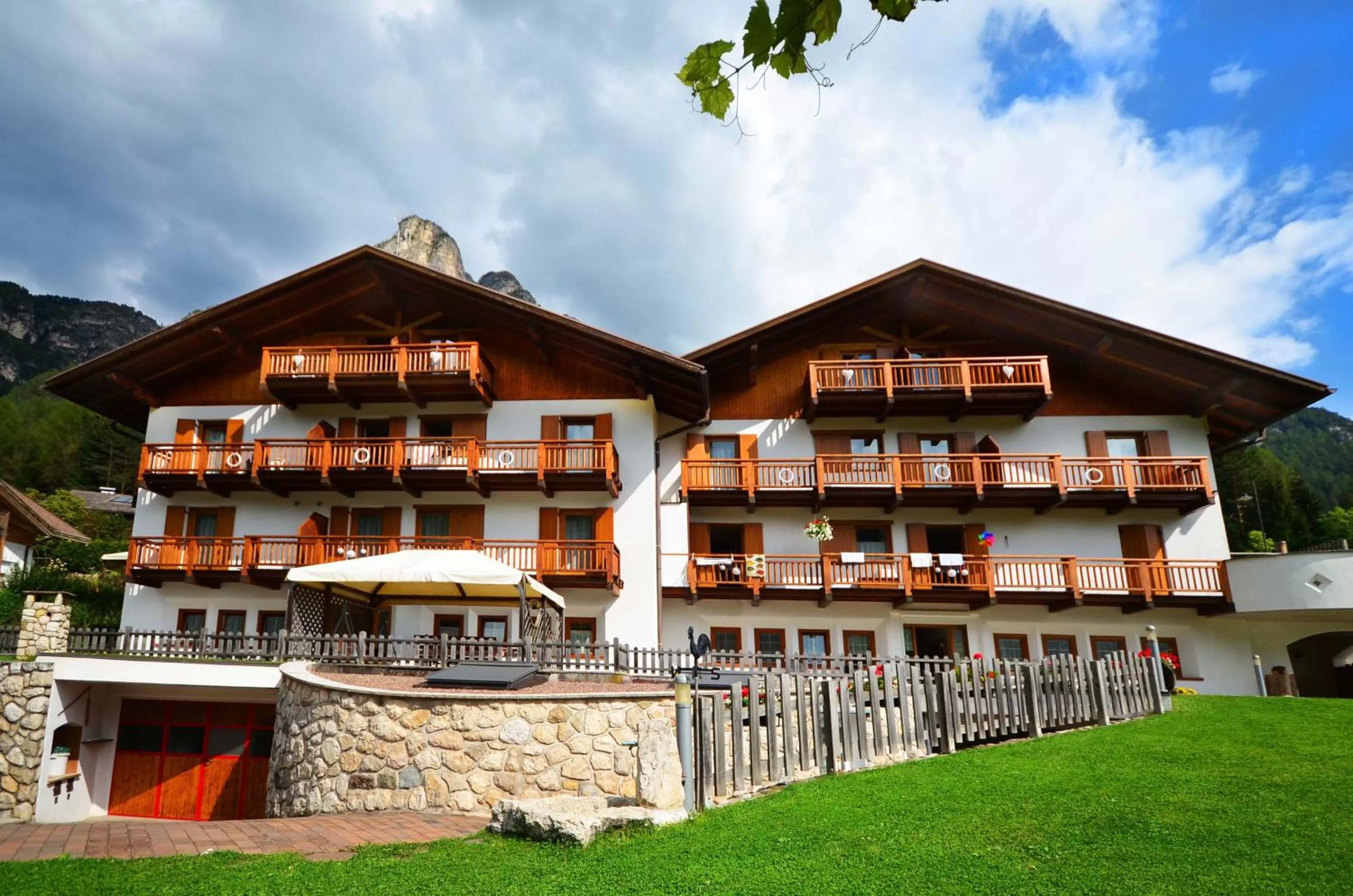 Garden view in FORESTO holiday apartments