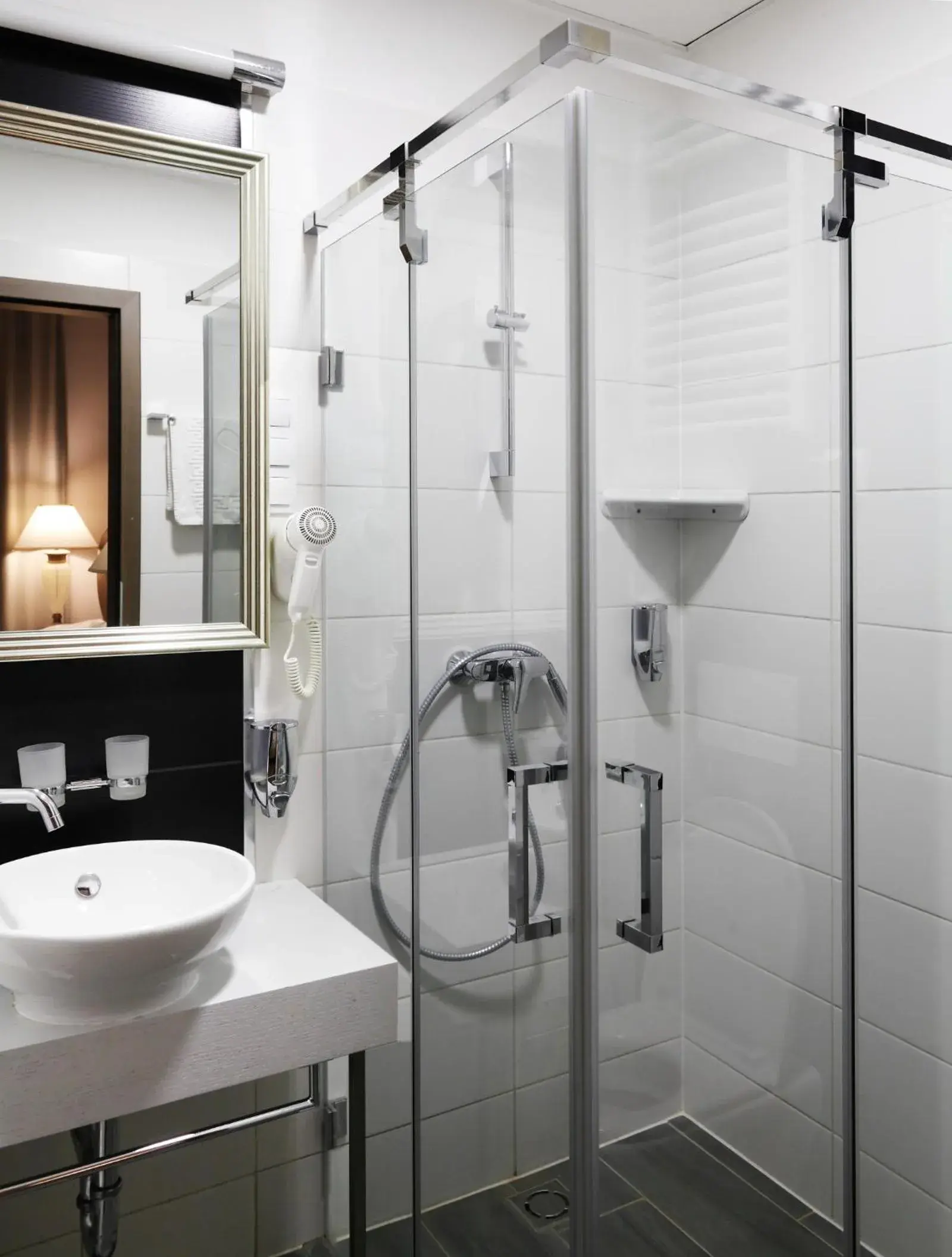 Budget Double Room in House Octogon Budget Double Room in House Octogon