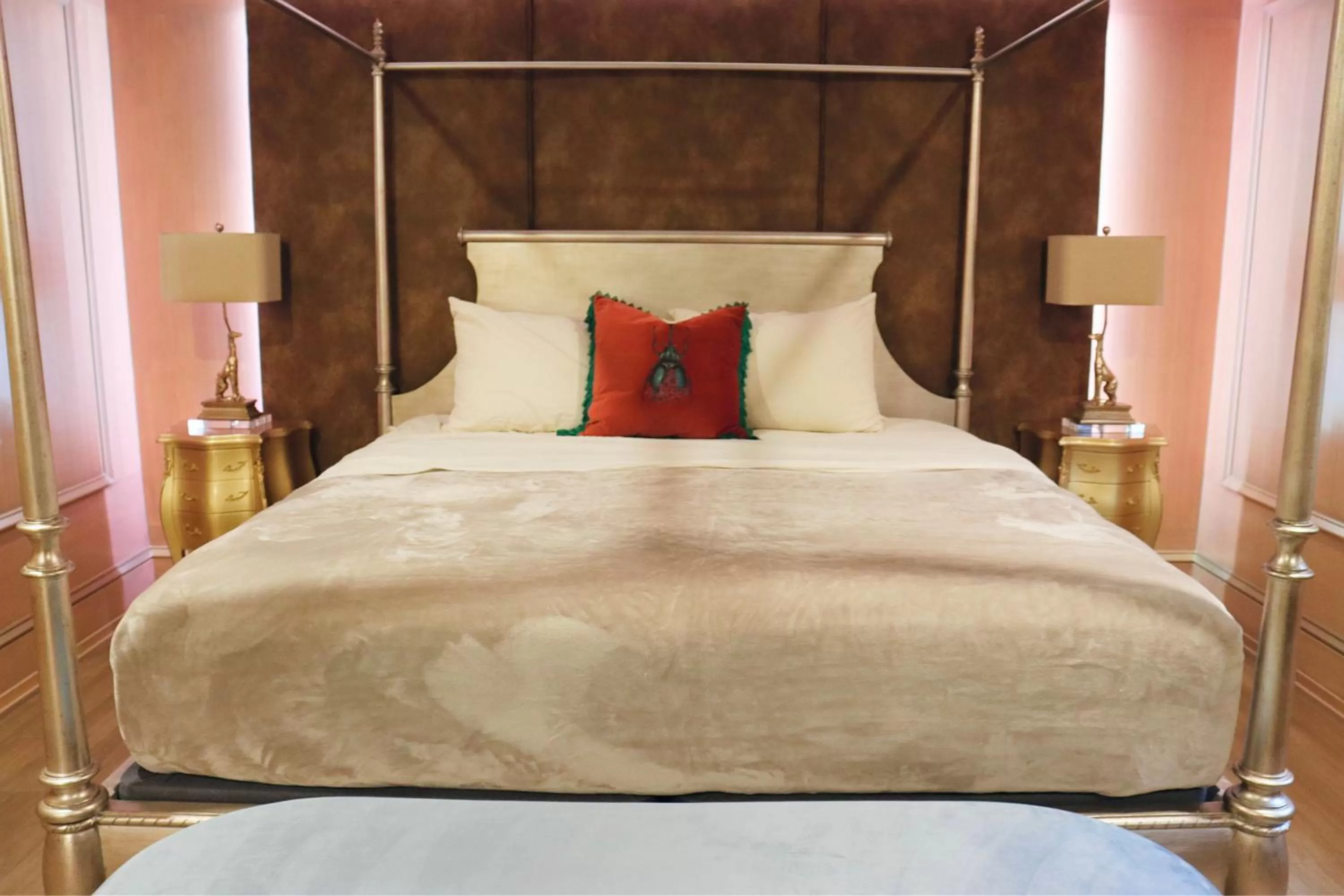 Bed in The Edward Buffalo