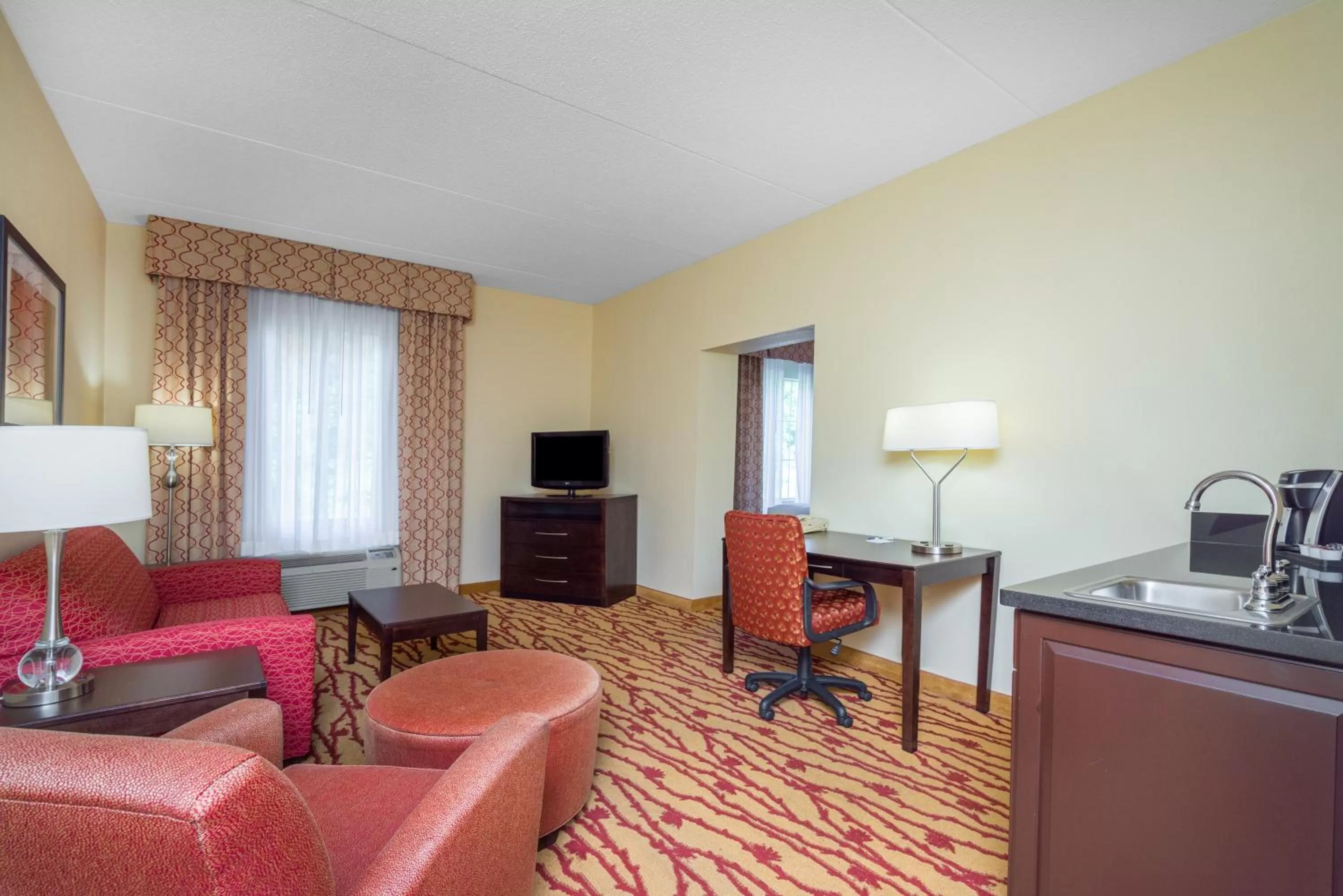 Photo of the whole room in Holiday Inn Express Hanover by IHG