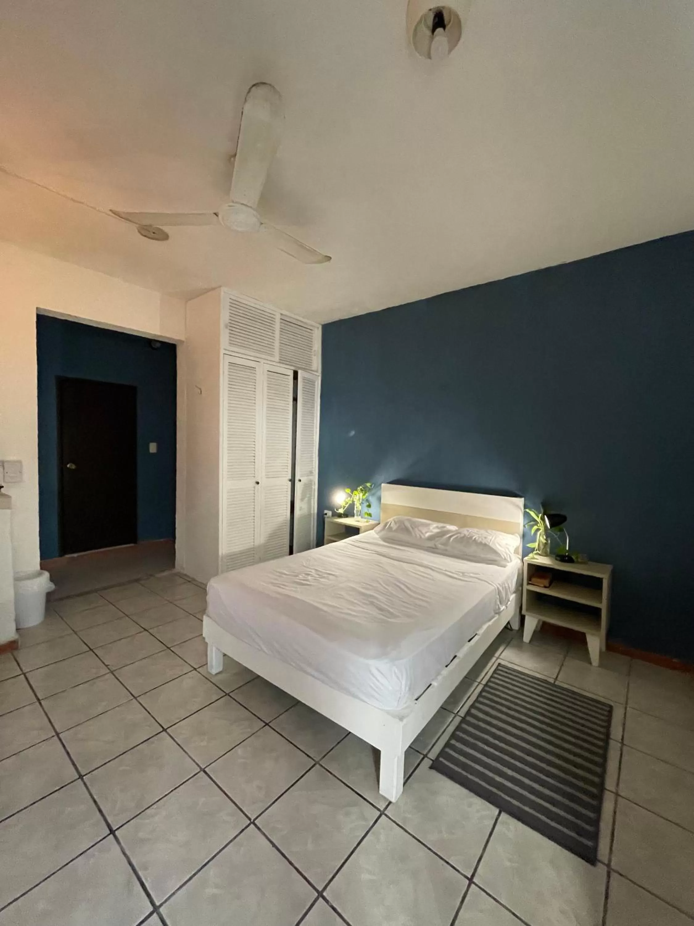 Photo of the whole room, Bed in Anana Coliving