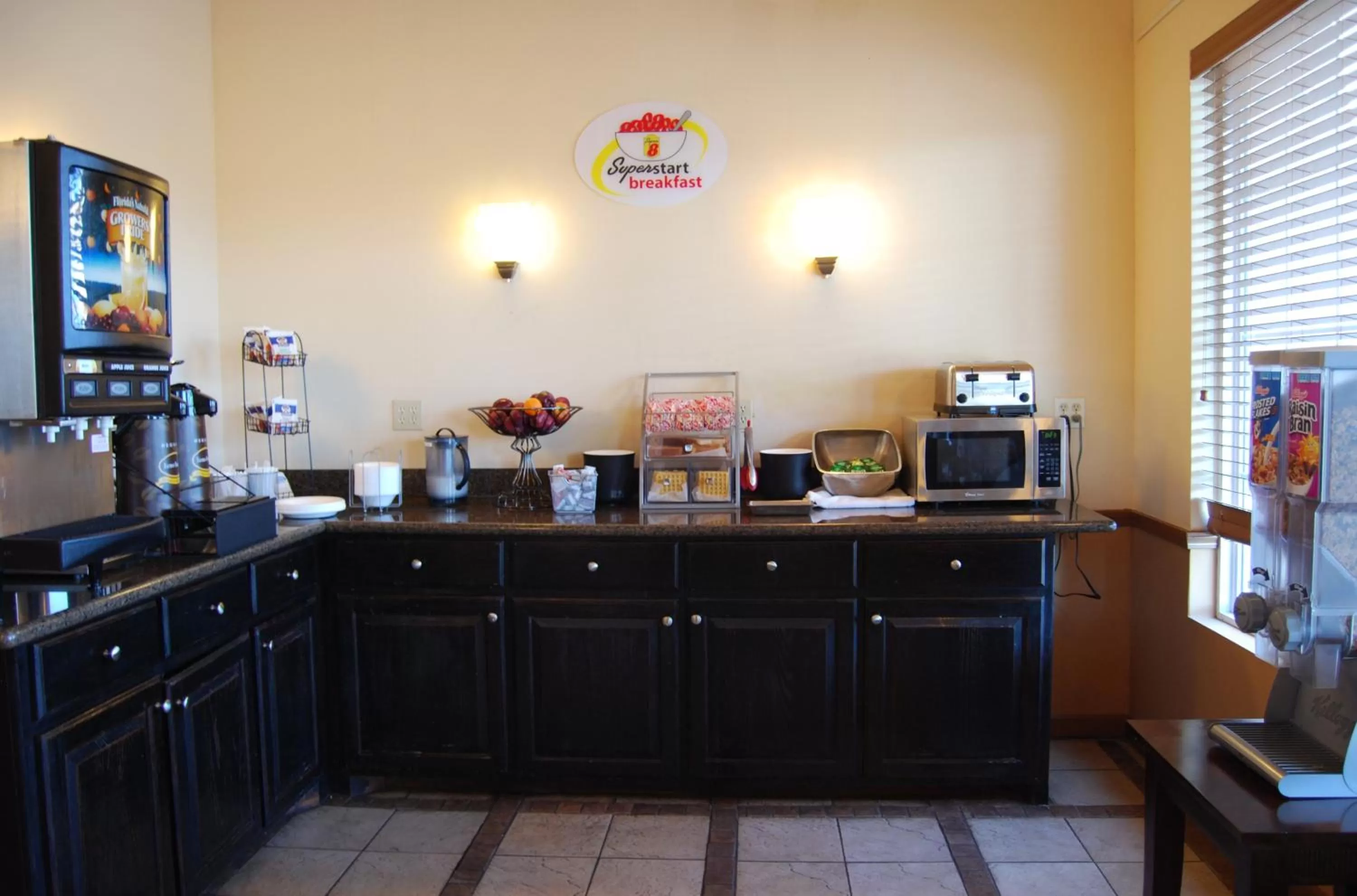 Restaurant/places to eat in Super 8 by Wyndham Oklahoma City