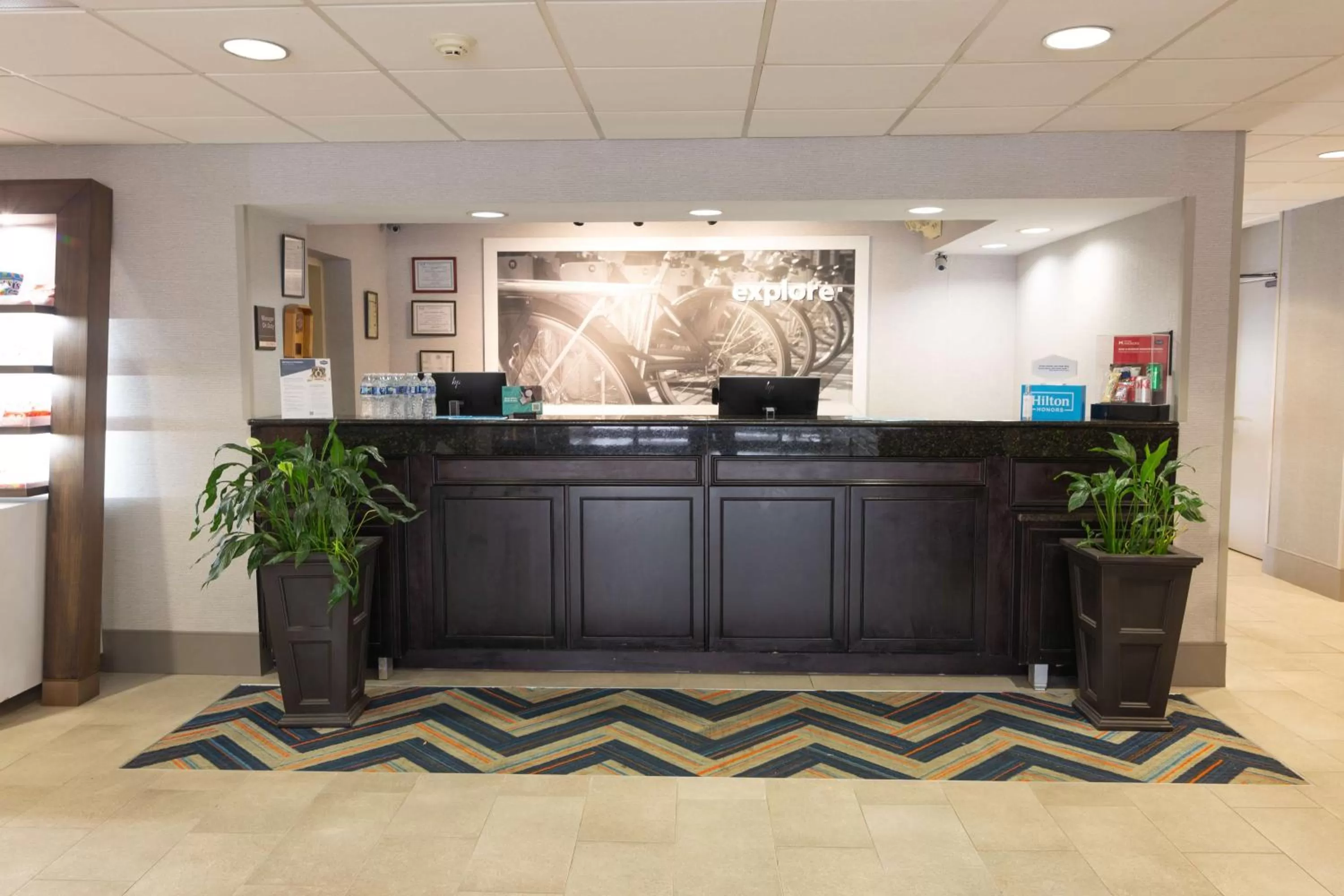 Lobby or reception in Hampton Inn Atlanta/Peachtree City