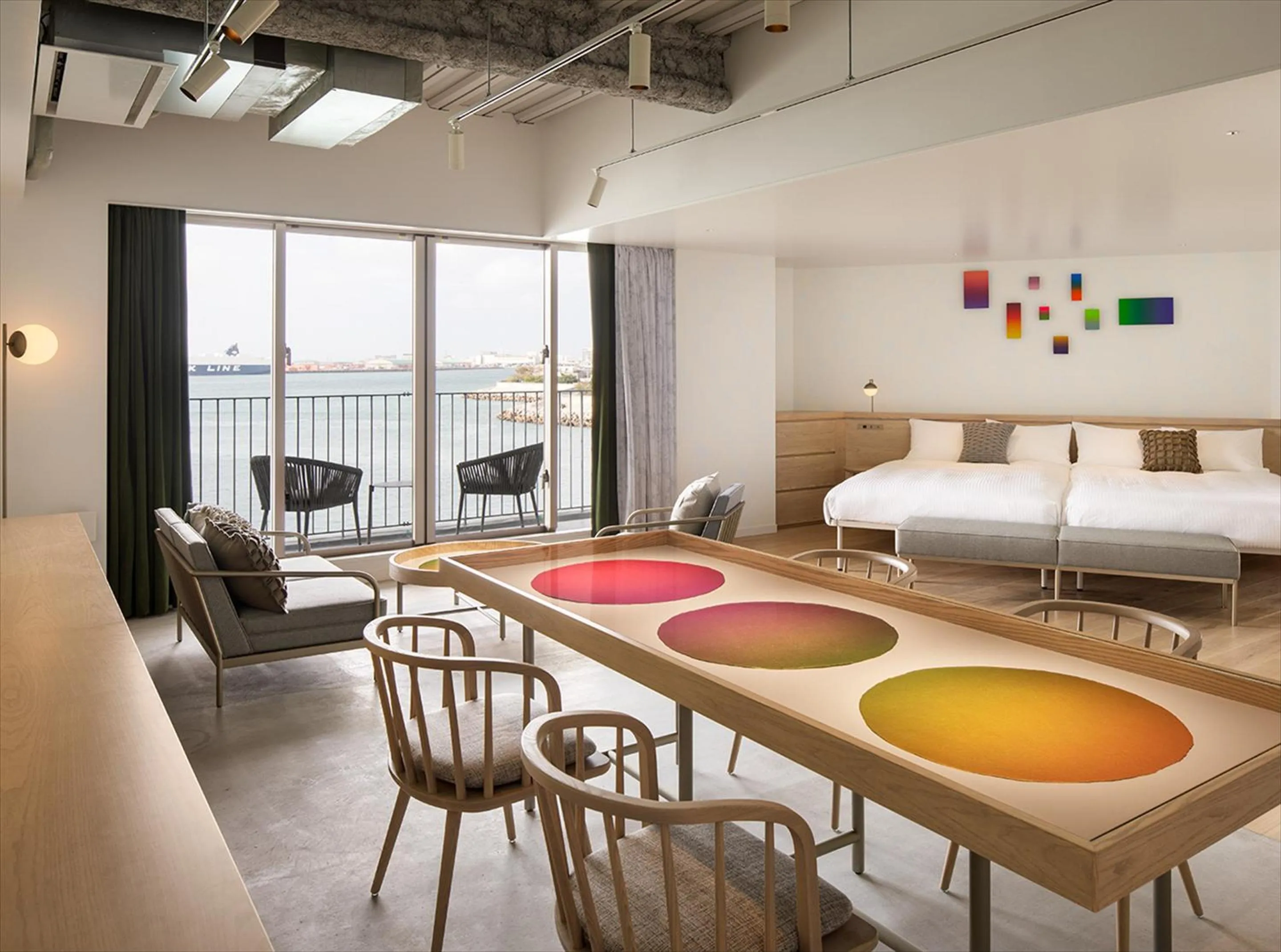 Living room, Bed in HOTEL ANTEROOM NAHA