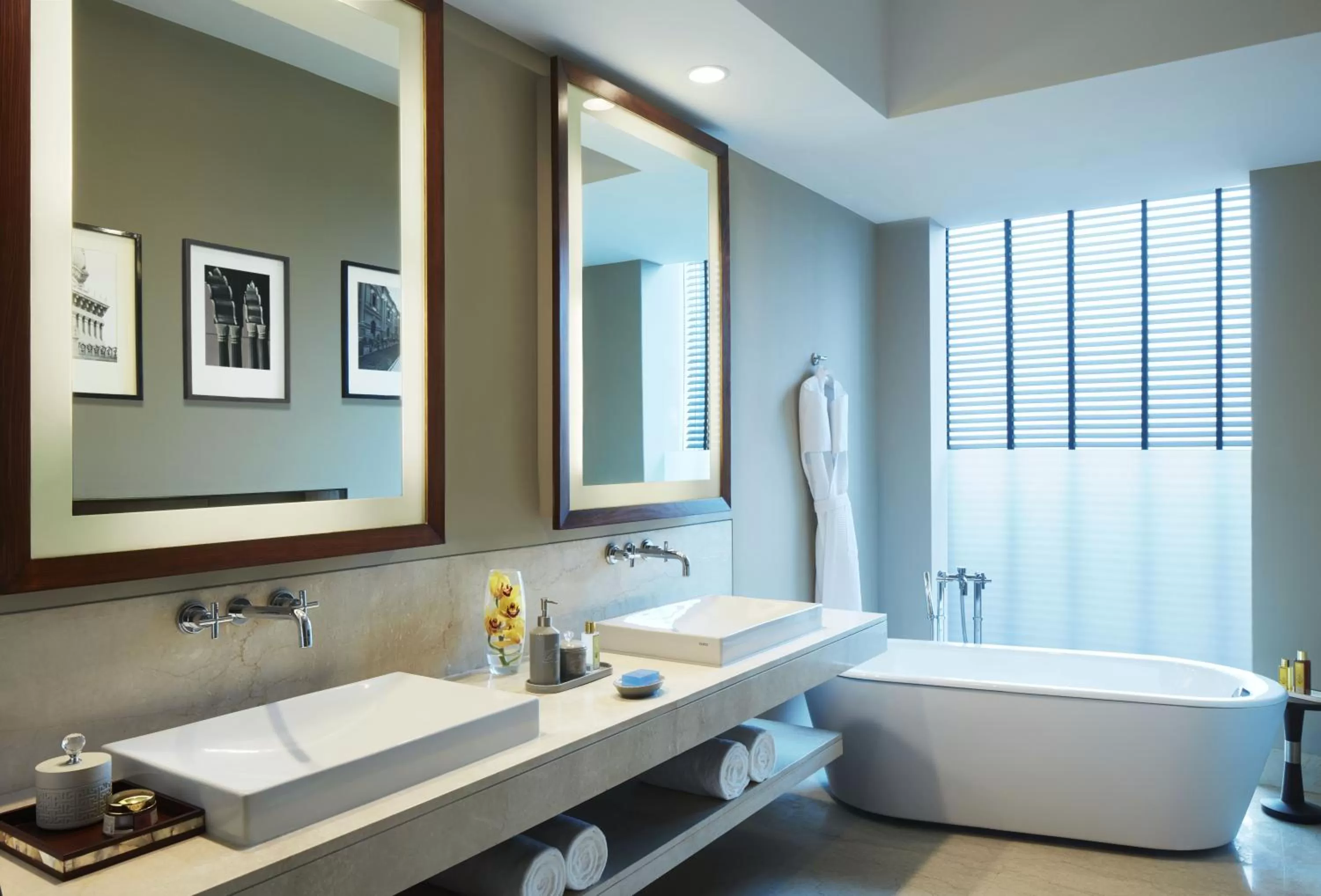 Toilet in Taj Bangalore