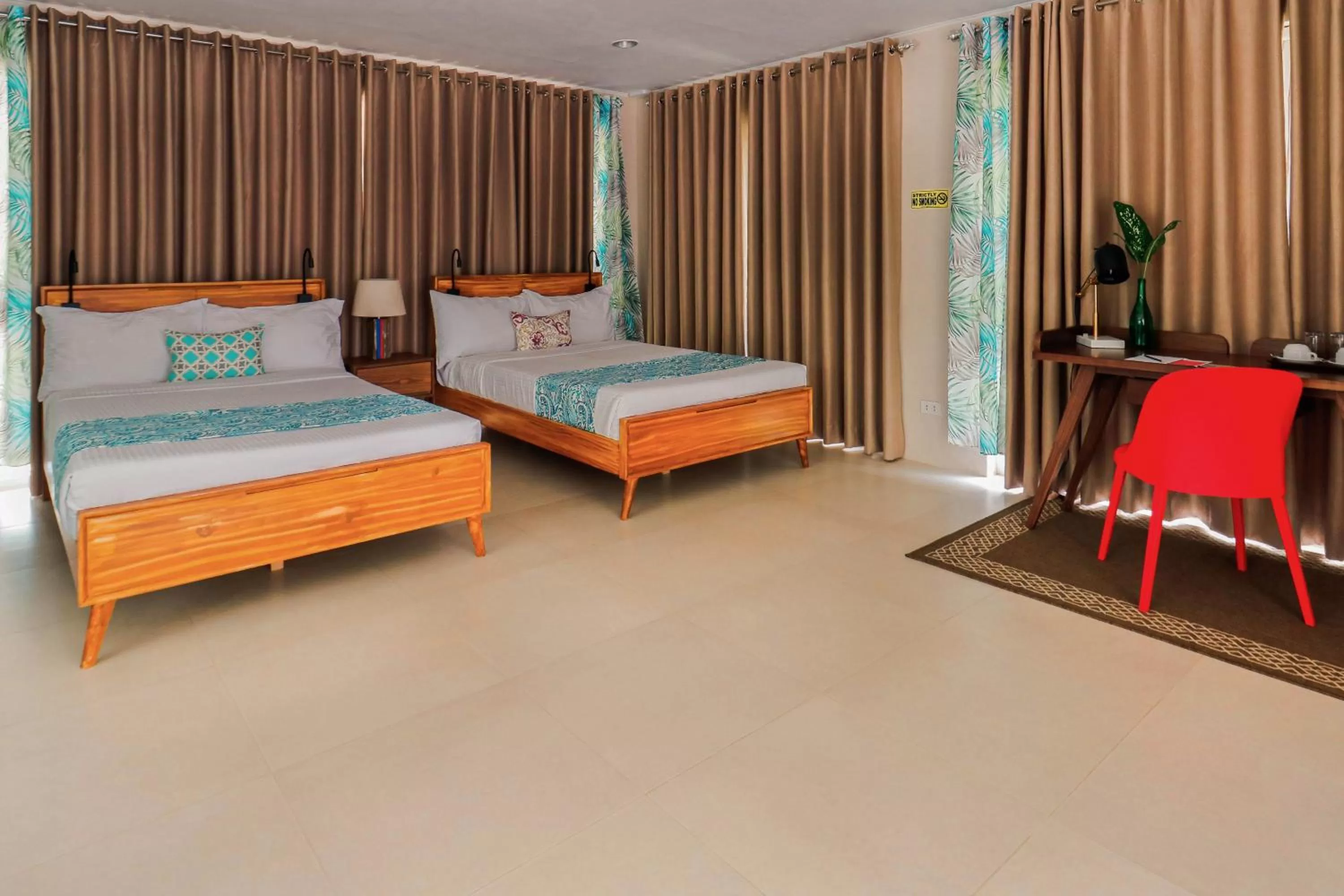 Bed in Hotel Kimberly Tagaytay