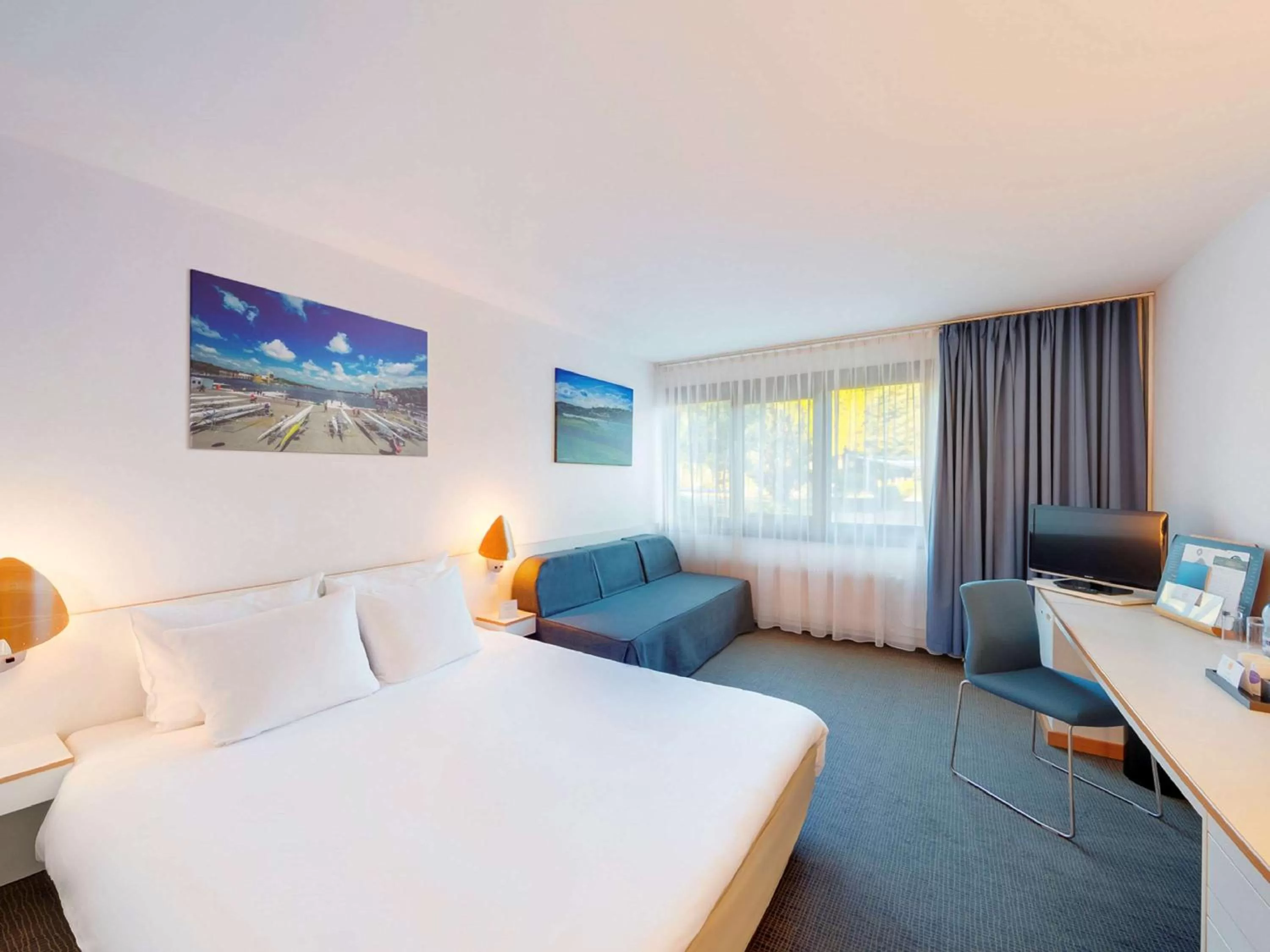 Photo of the whole room, Bed in Novotel Poznań Malta