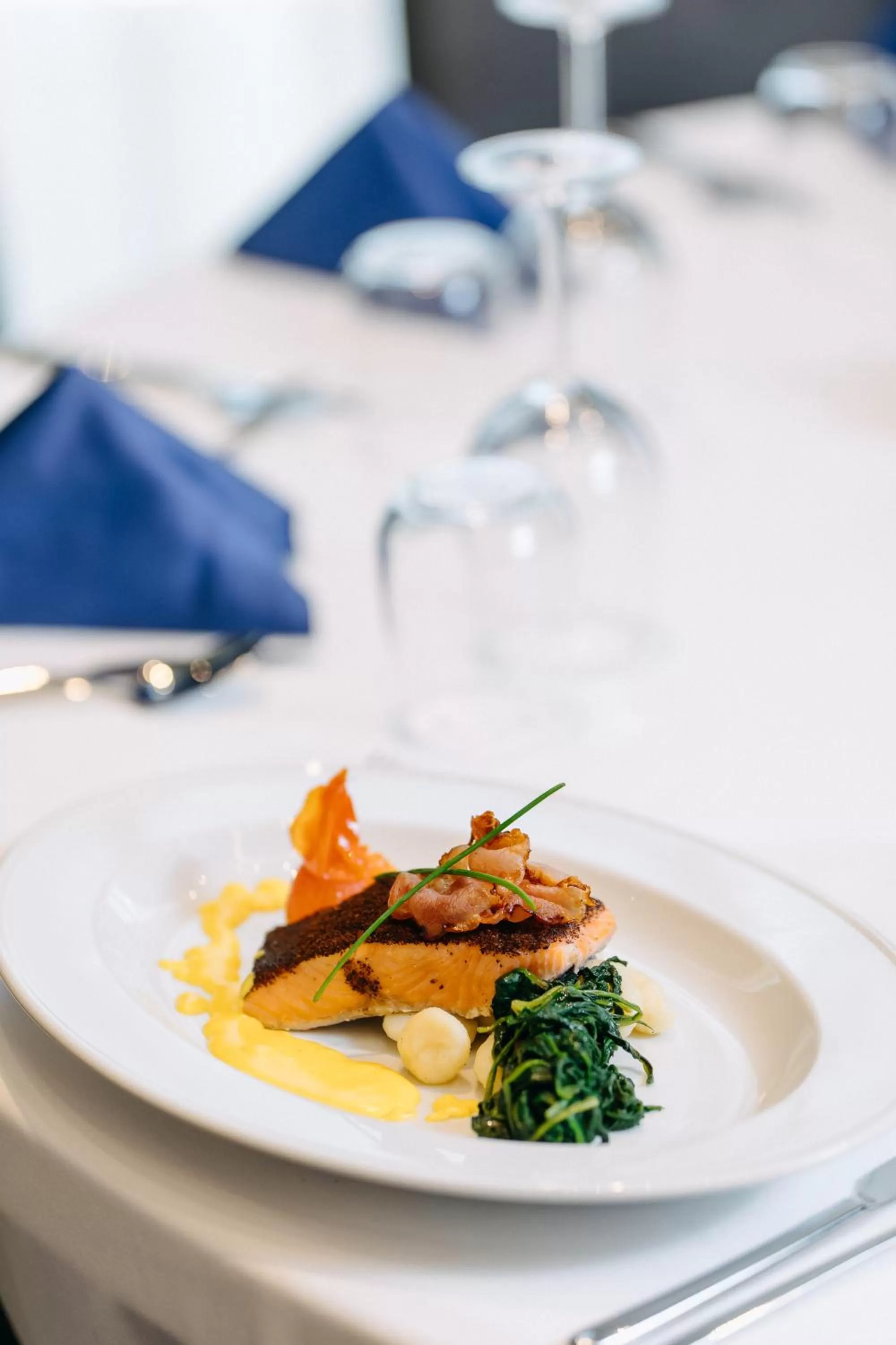 Restaurant/places to eat in HOTEL CRYSTAL WELLNESS & SPA superior