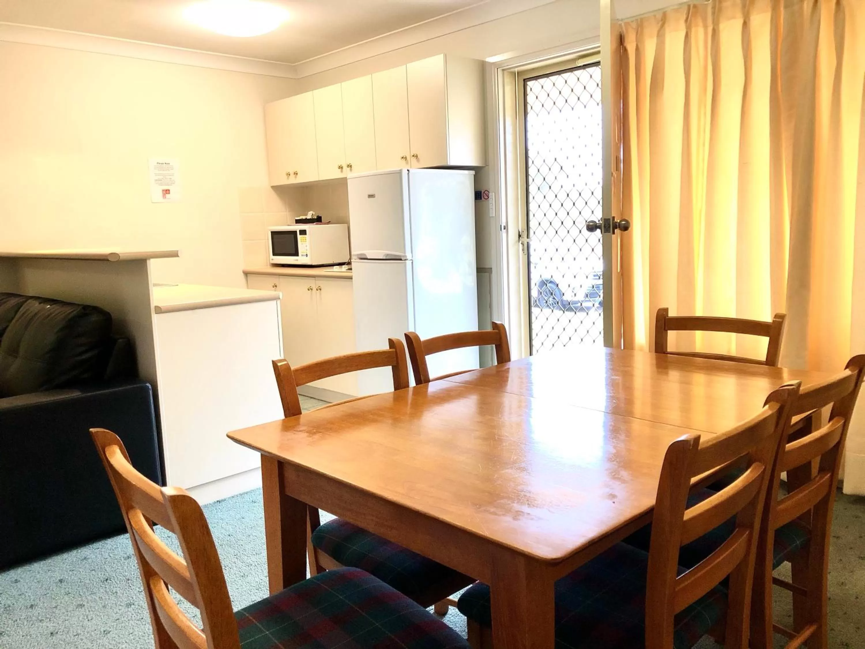 Dining area in Golfview Motor Inn