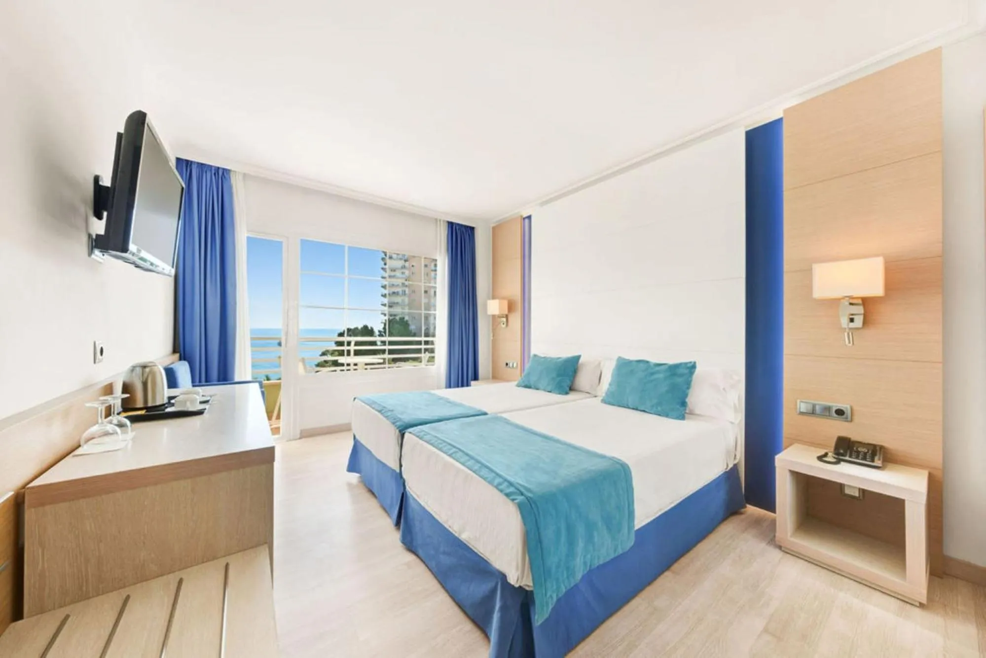 TV and multimedia, Bed in Hotel Agua Beach "Adults only"