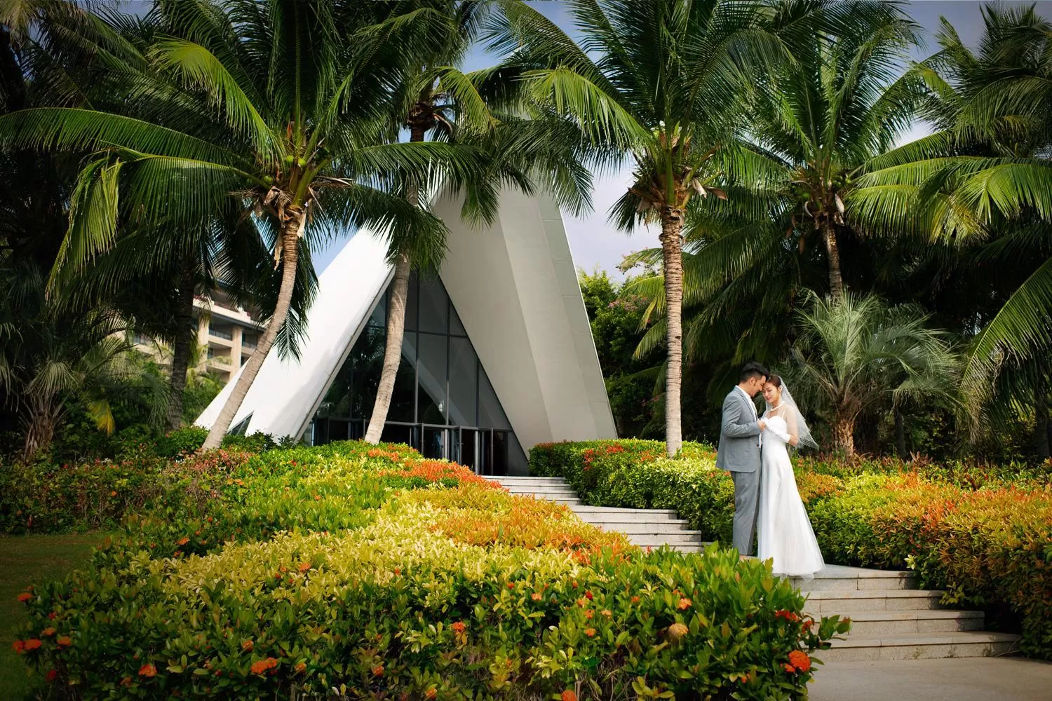 wedding in Raffles Hainan Clear Water Bay