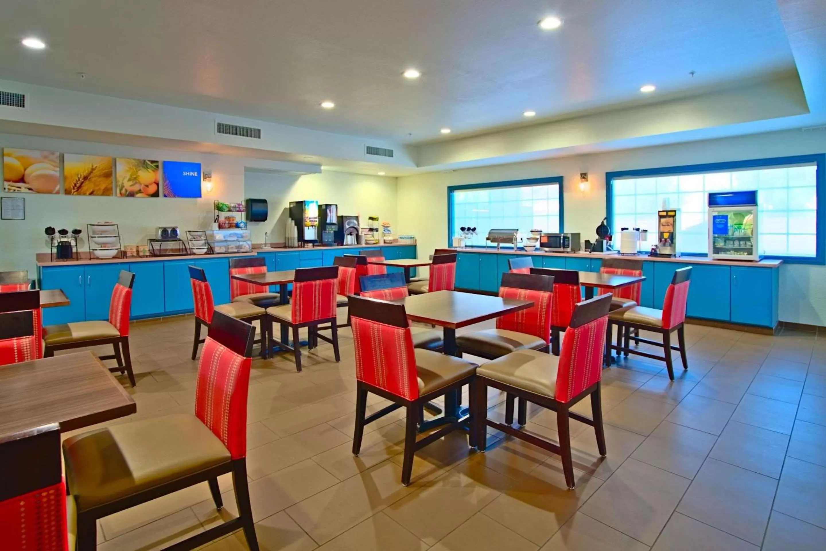 Breakfast in Comfort Inn & Suites Sierra Vista near Ft Huachuca