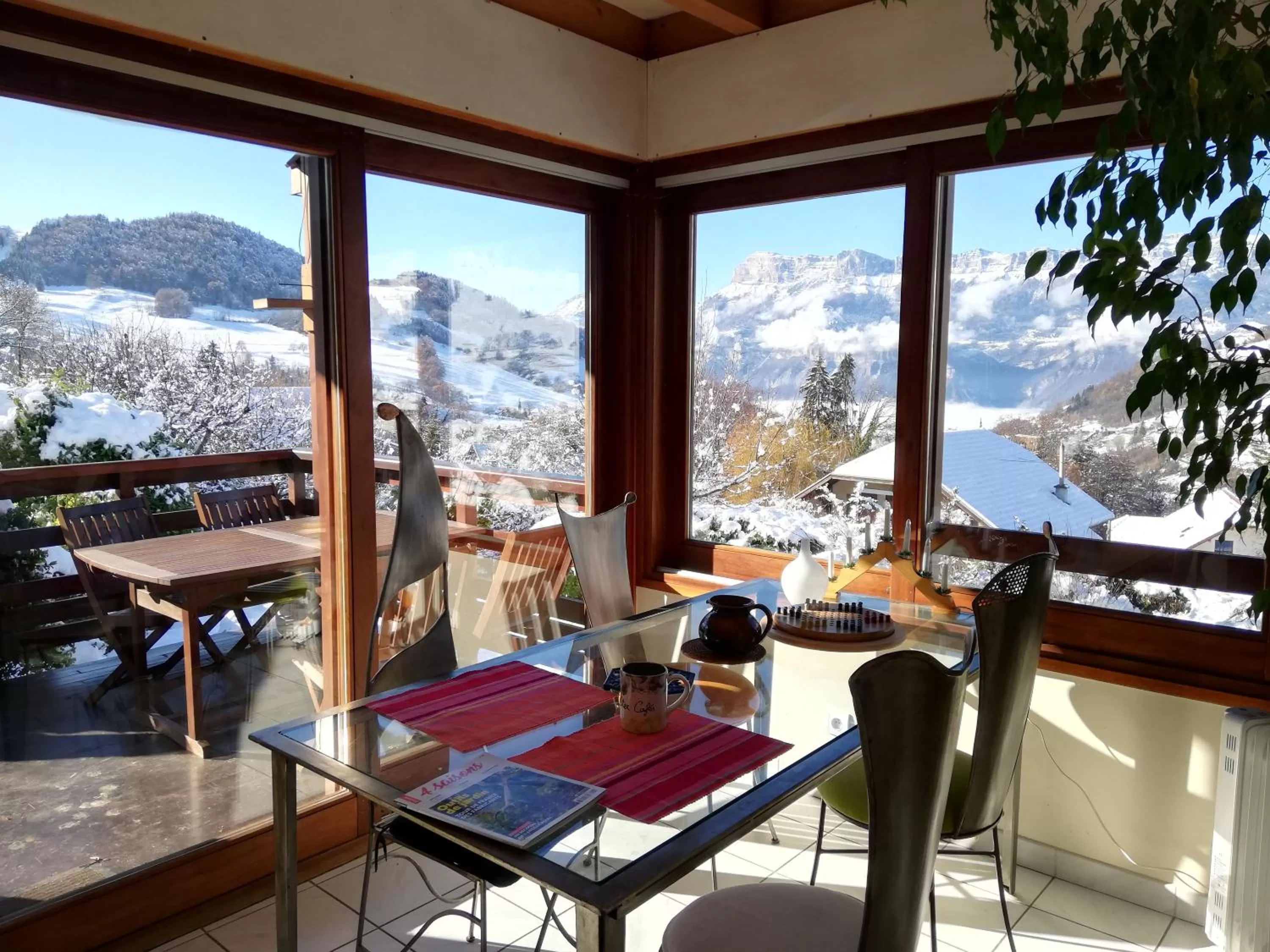 Balcony/Terrace, Mountain View in Eco-Logis Mad'in Belledonne