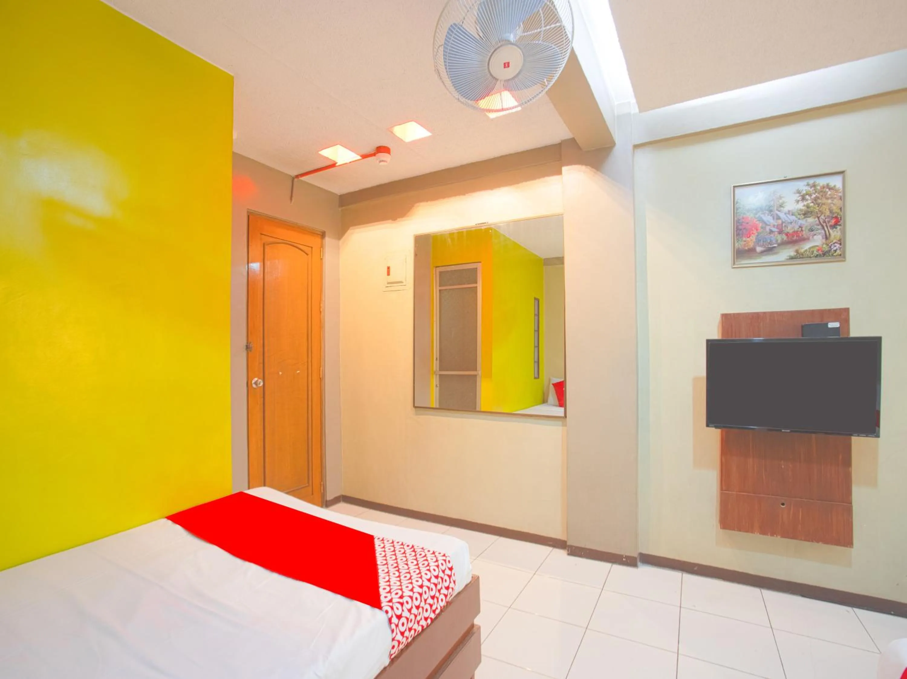 Bedroom, Bed in OYO 802 Ka Farah's Inn