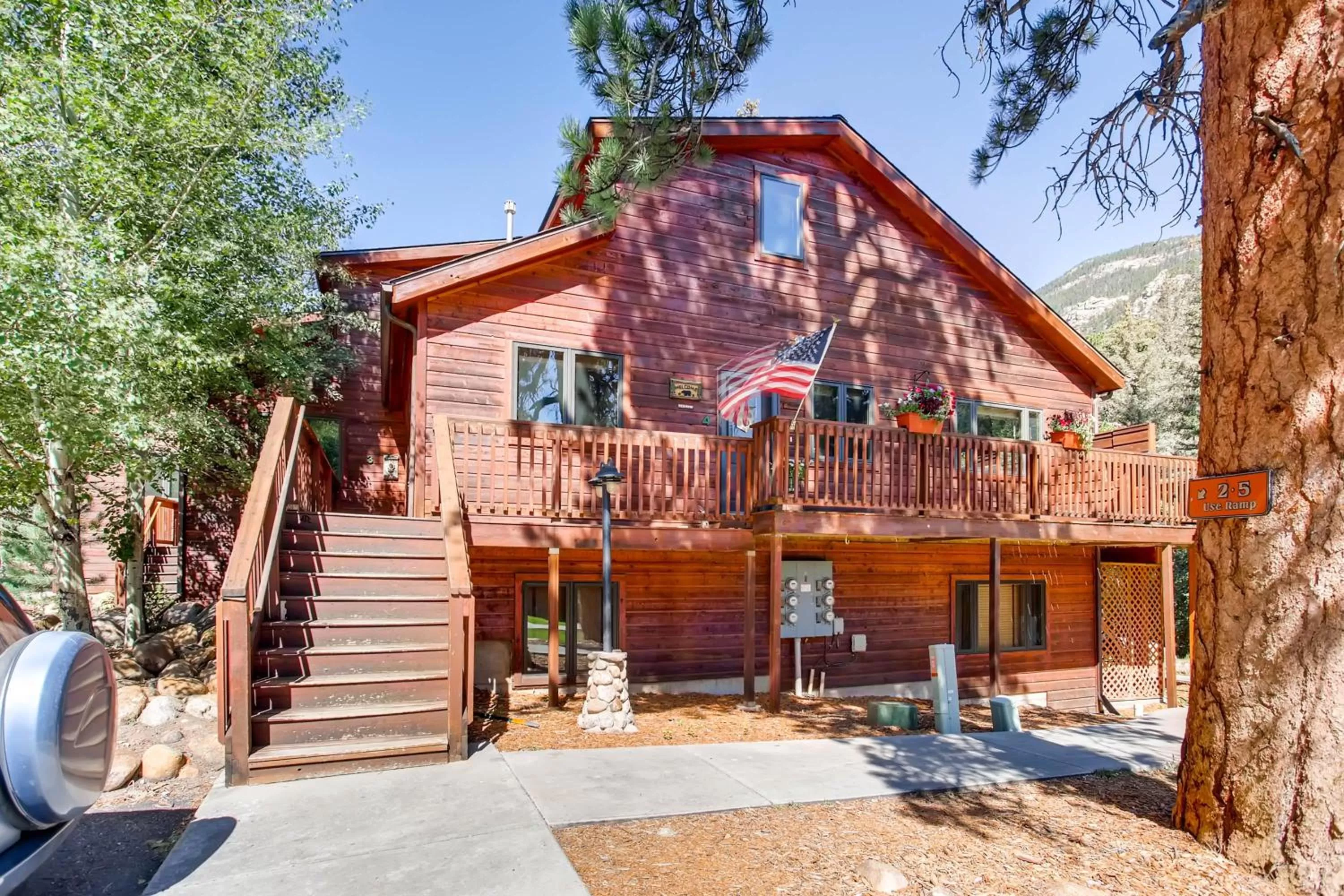 Property Building in Estes Park Condos