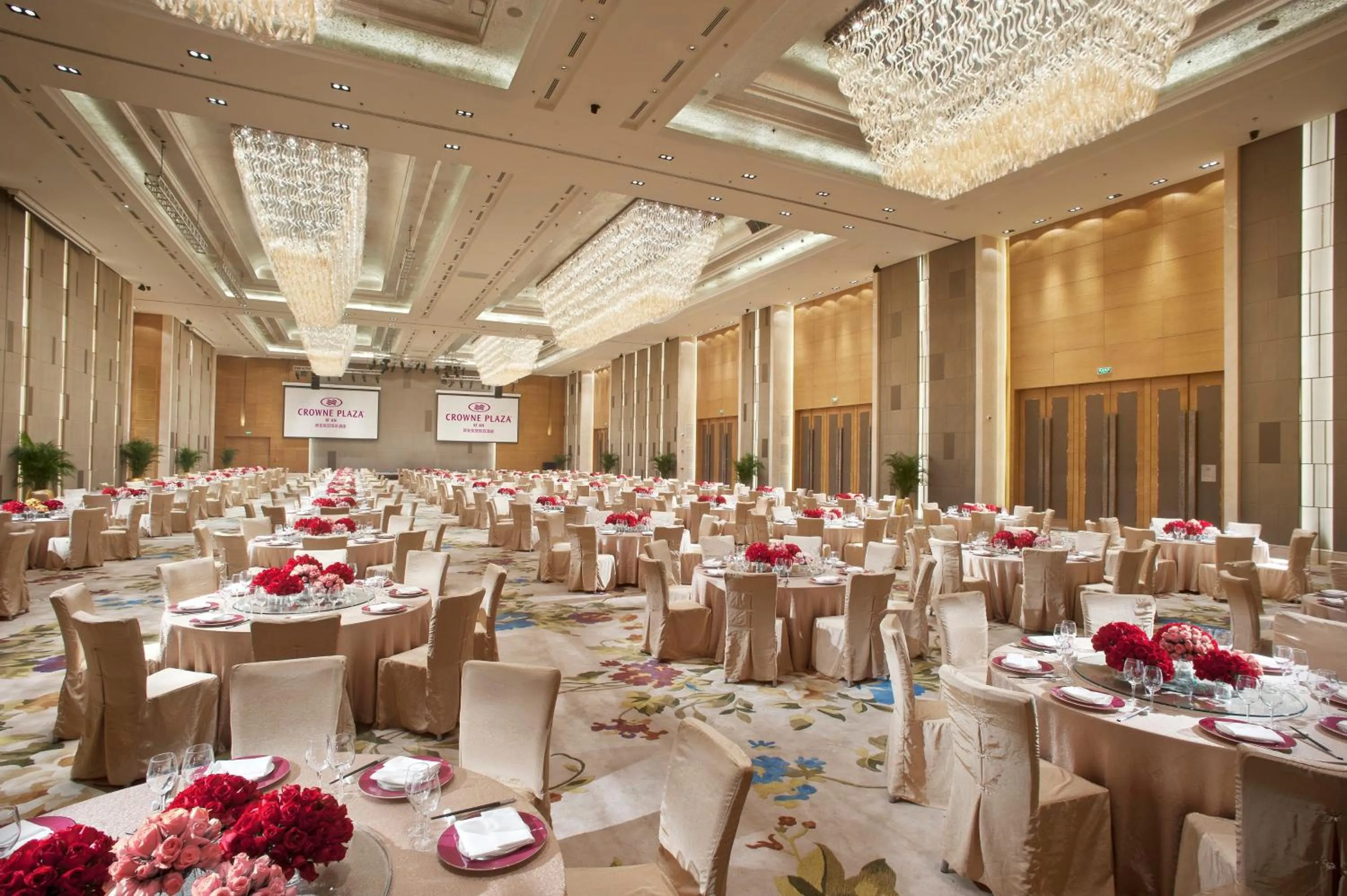 Banquet/Function facilities in Crowne Plaza Xi'an by IHG