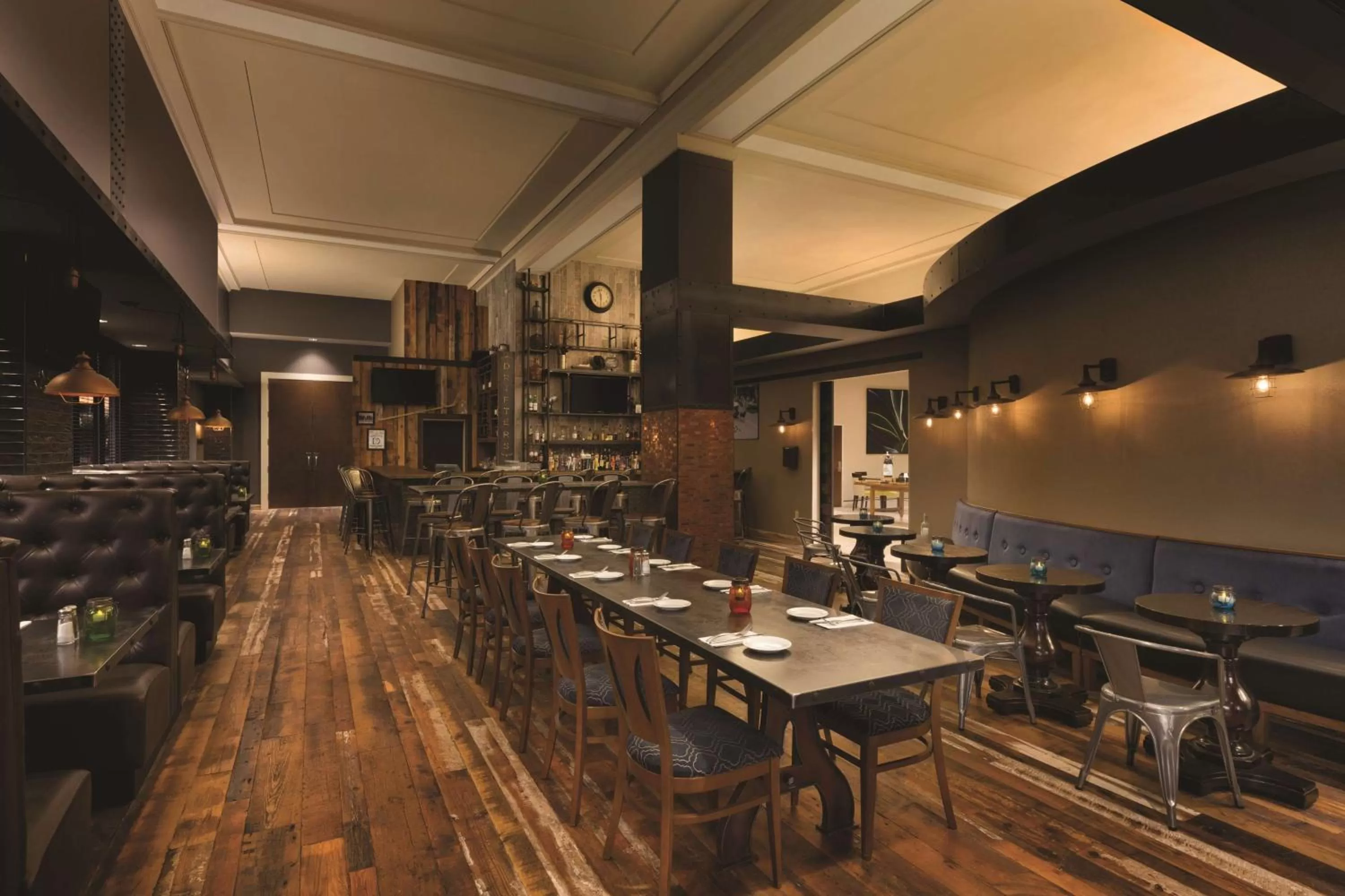 Lounge or bar in Hilton Garden Inn Rochester Downtown, NY