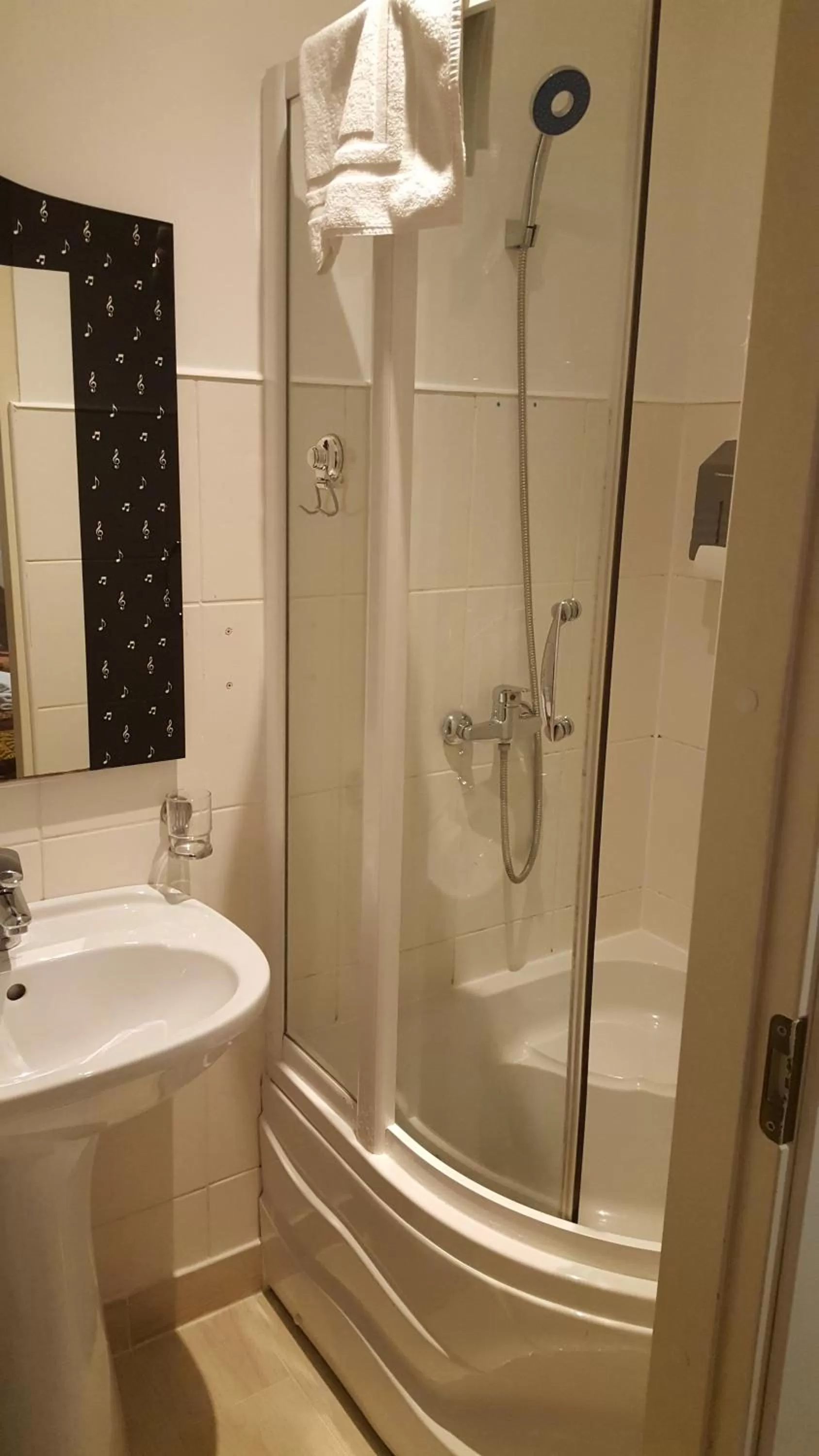 Shower in Sunset Hotel