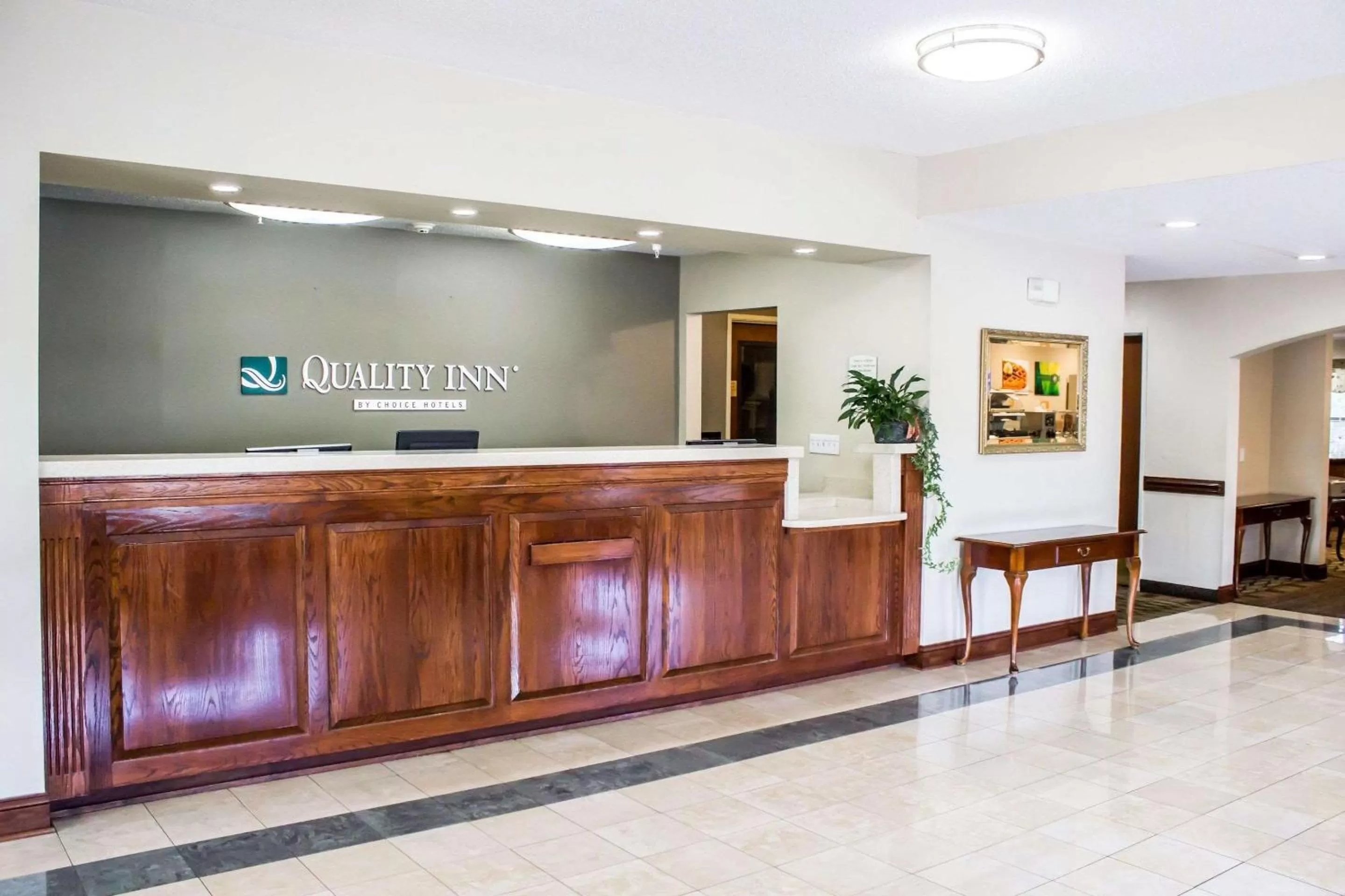 Lobby or reception in Quality Inn Fuquay Varina East