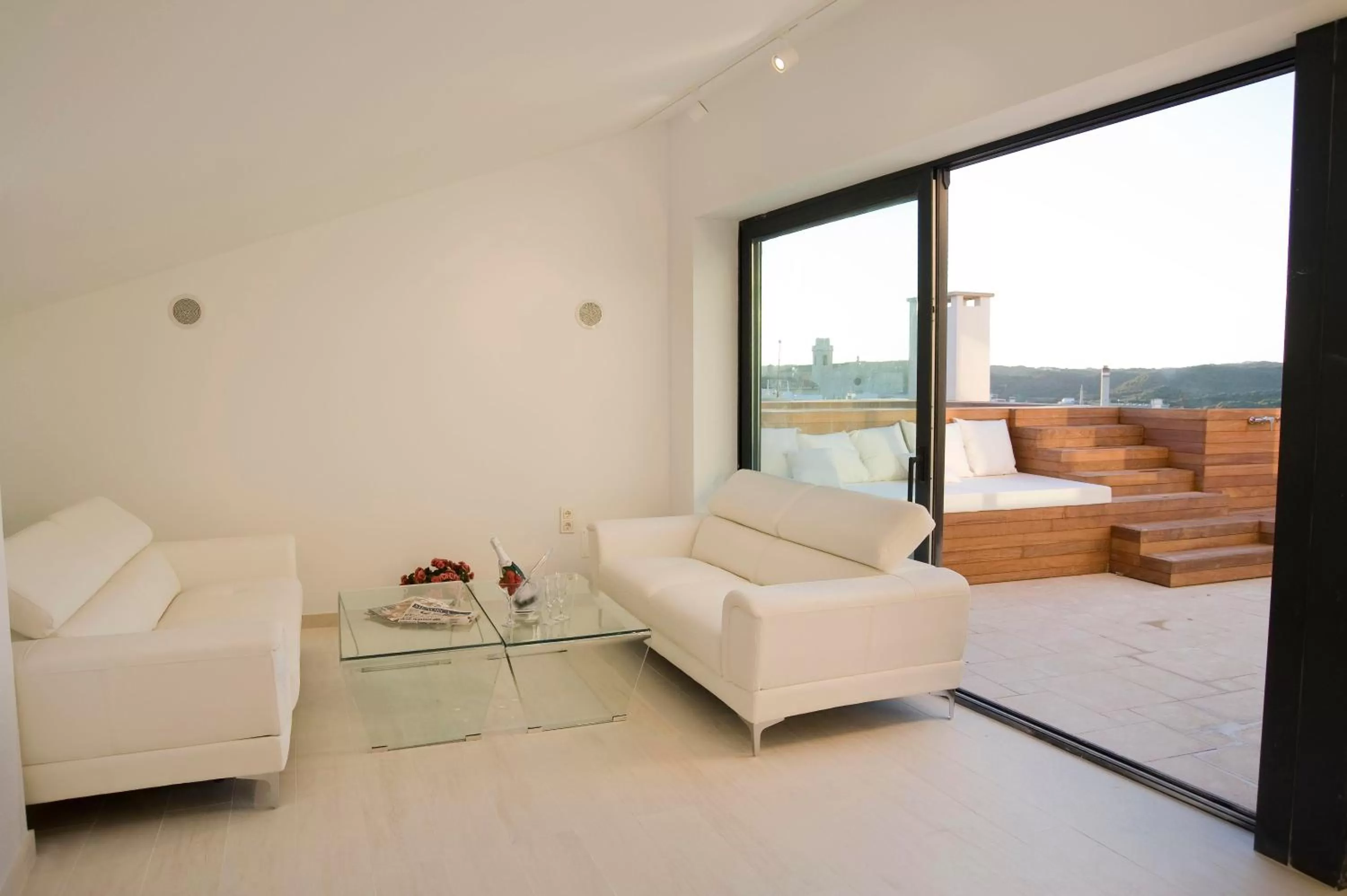 Communal lounge/ TV room in Sindic Hotel - Adults Only