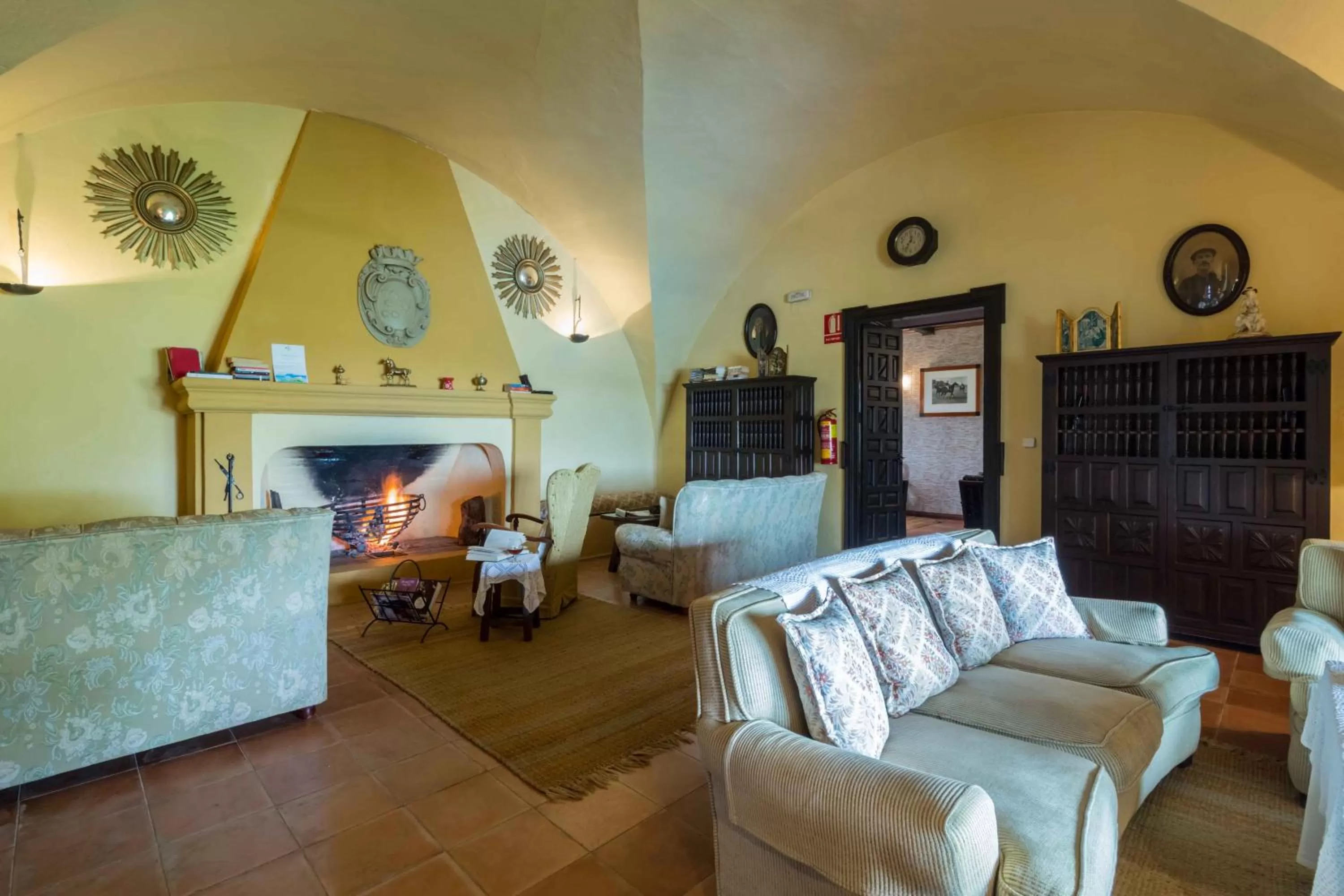 Library in Hacienda El Santiscal