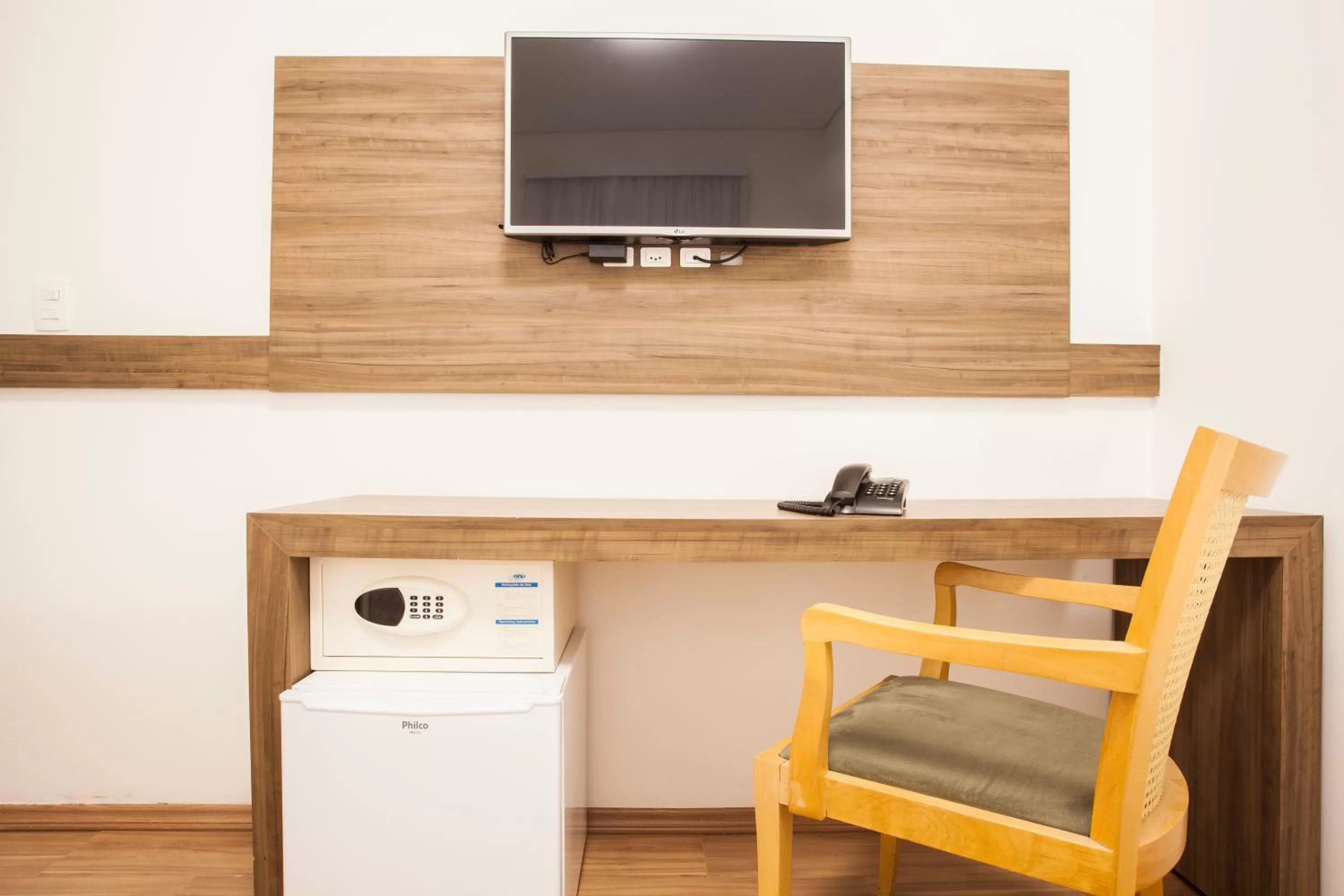 Bedroom in Travel Inn Express Hotels Brás