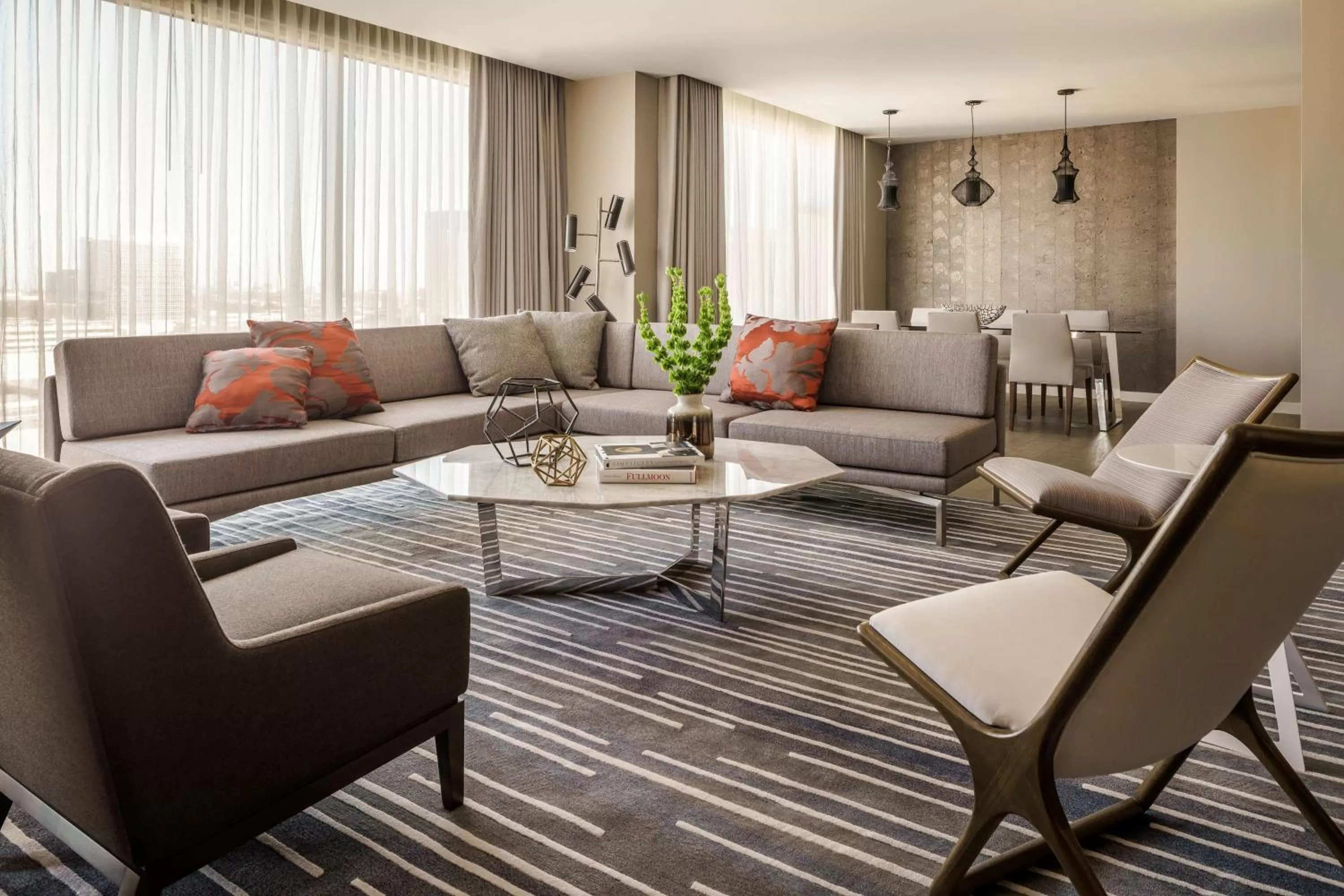 Photo of the whole room in Hyatt Regency Houston Galleria