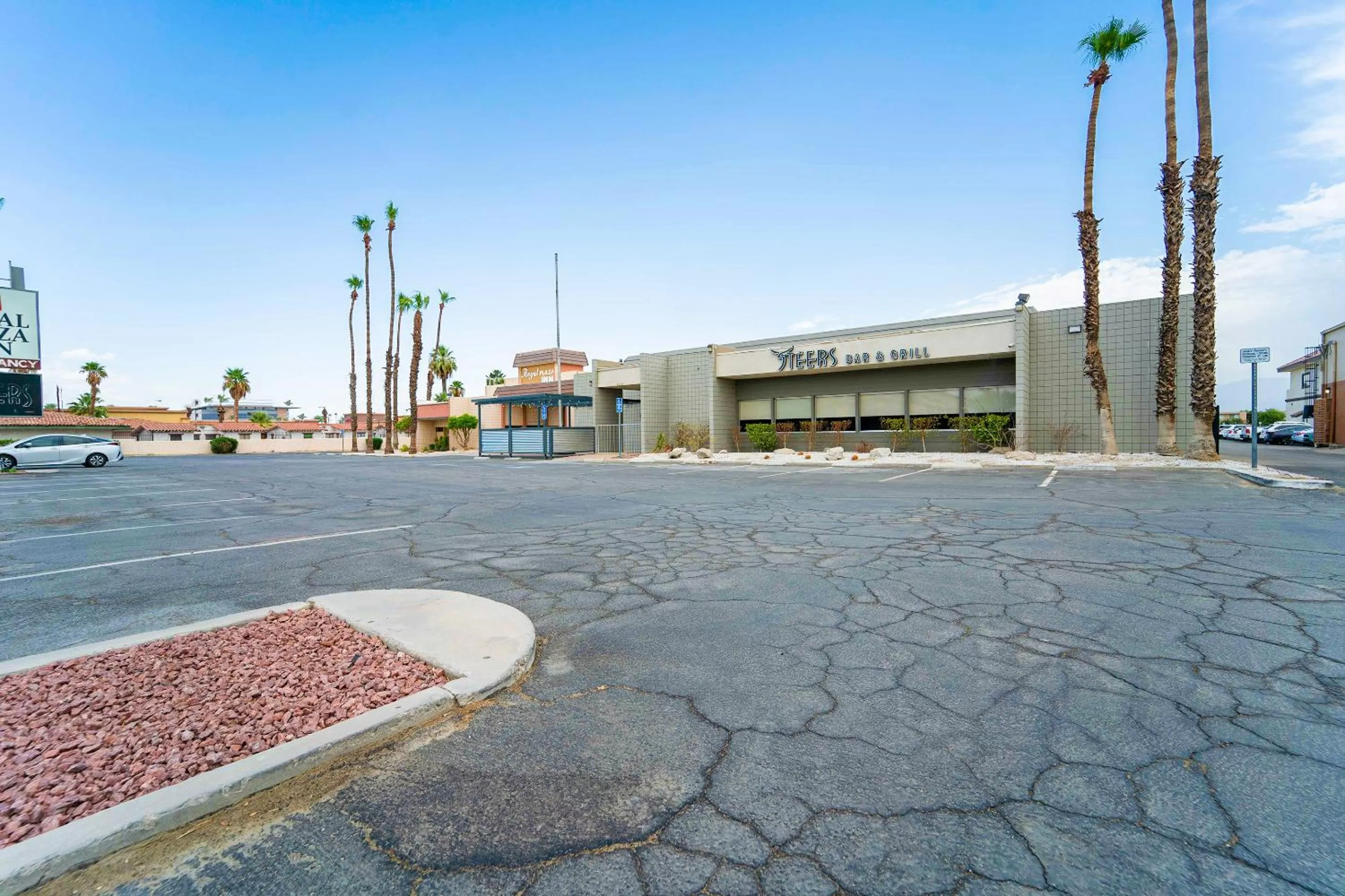 Property building in Royal Plaza Inn