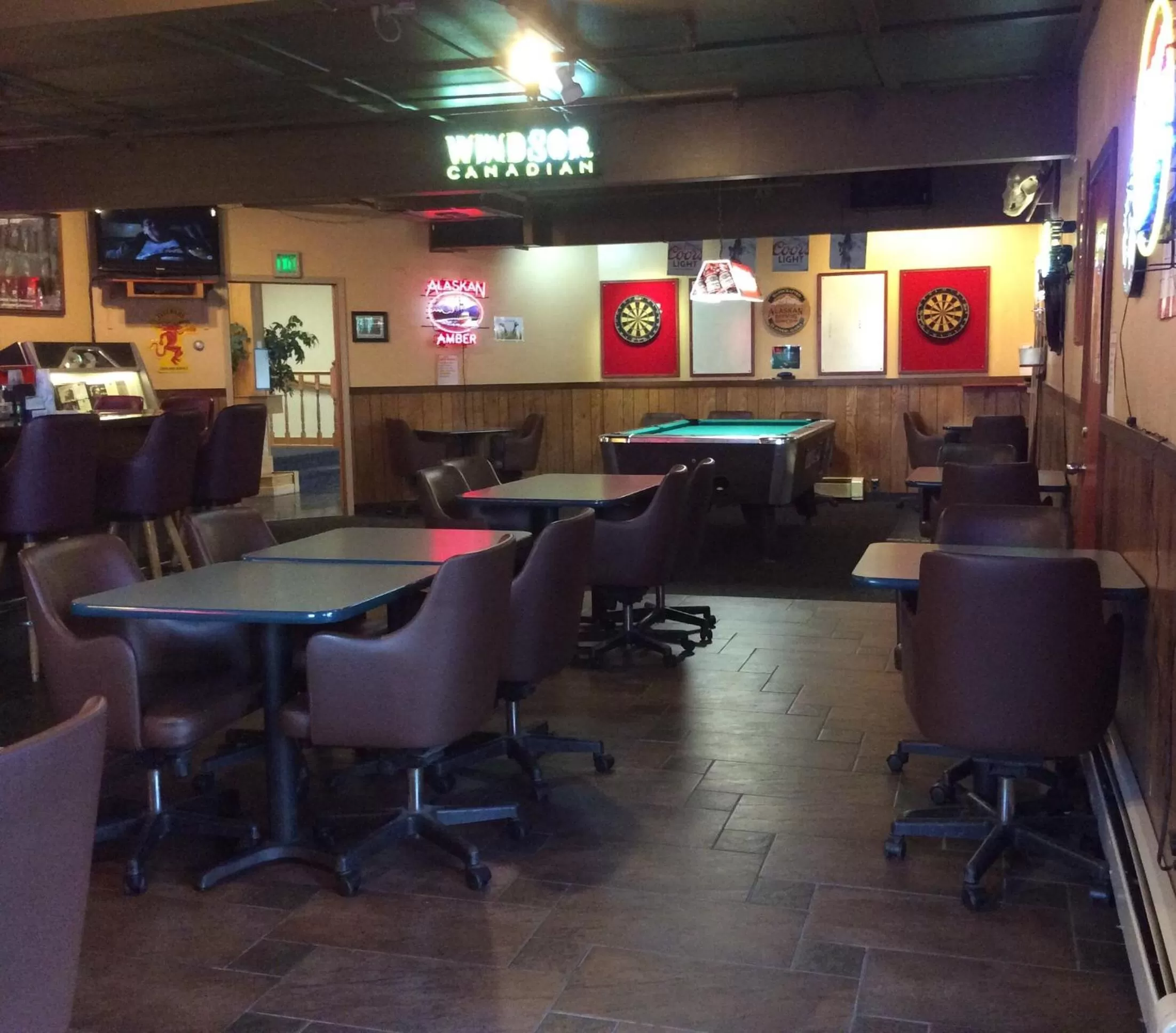 Food and drinks in Shelikof Lodge