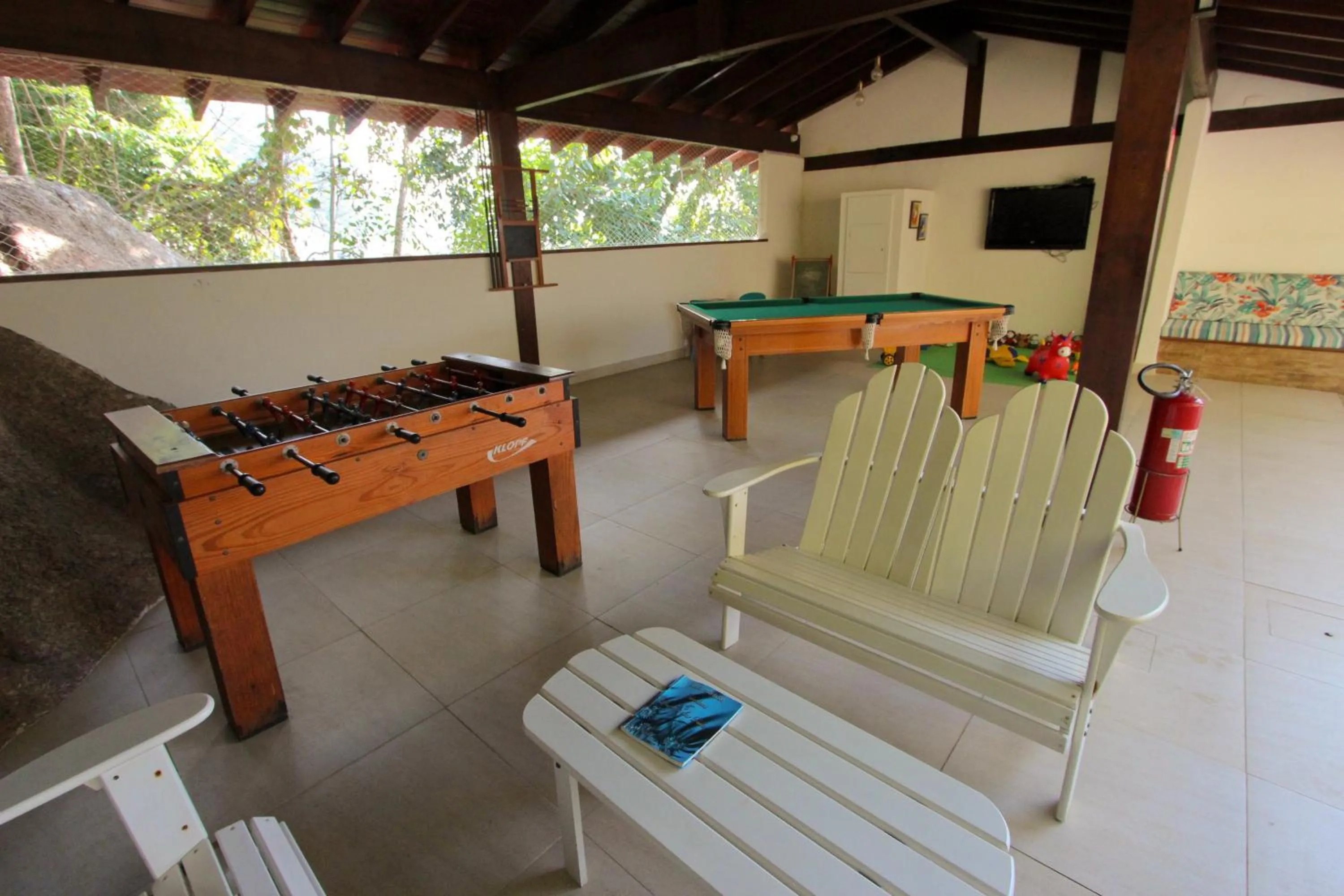 Game Room in Hotel Coquille