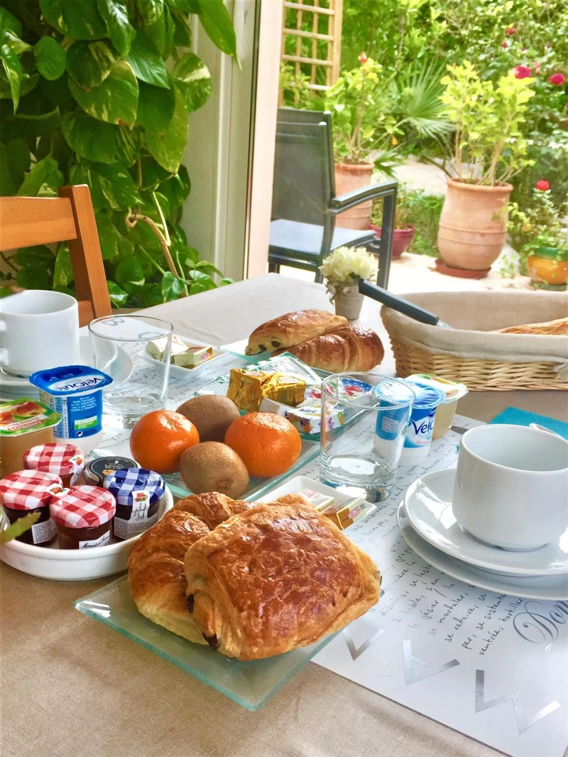 Food and drinks in Domaine de l'Aufrene