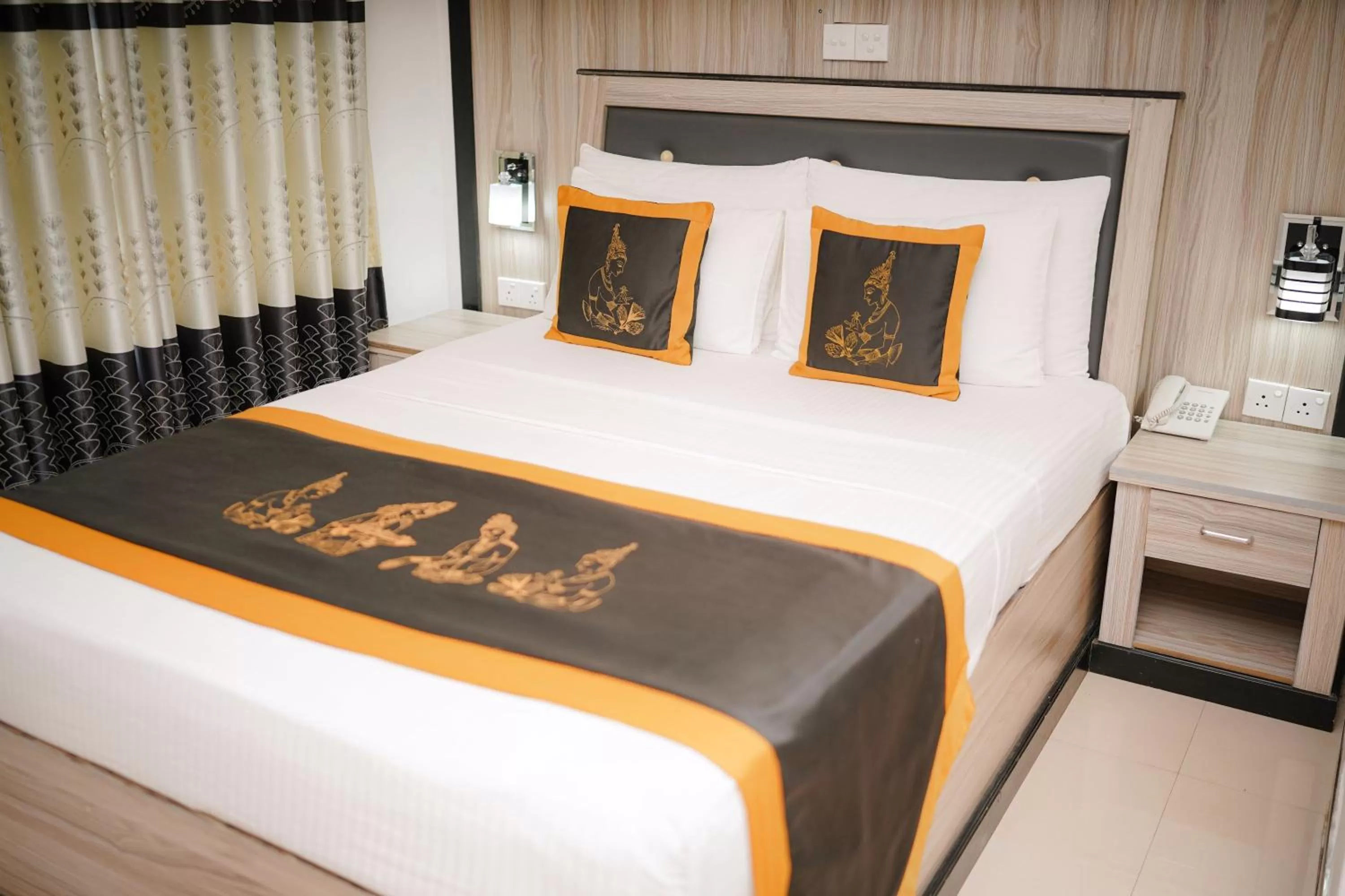 Bed in Sigiriya Kingdom Gate Dambulla