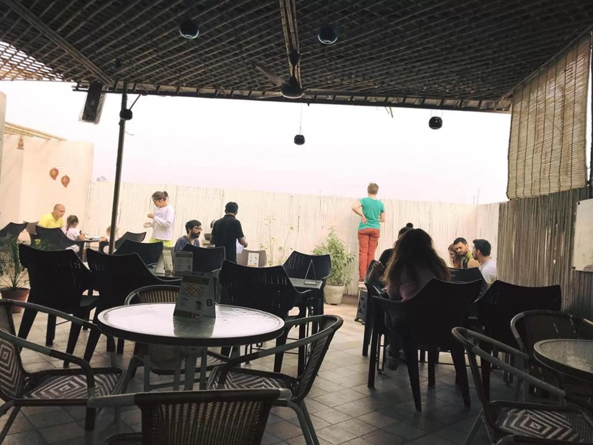 Restaurant/places to eat in Smyle Inn - Best Value Hotel near New Delhi Station