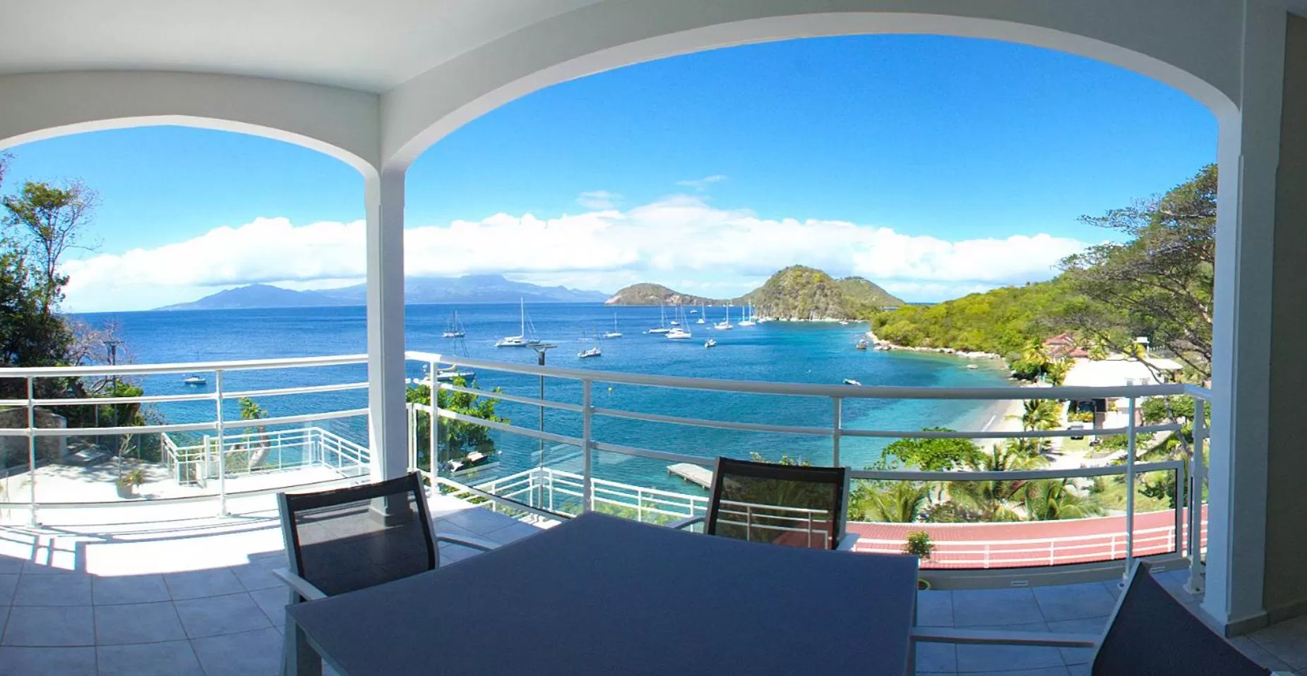 Deluxe Double Room with Sea View in Hôtel Bois Joli