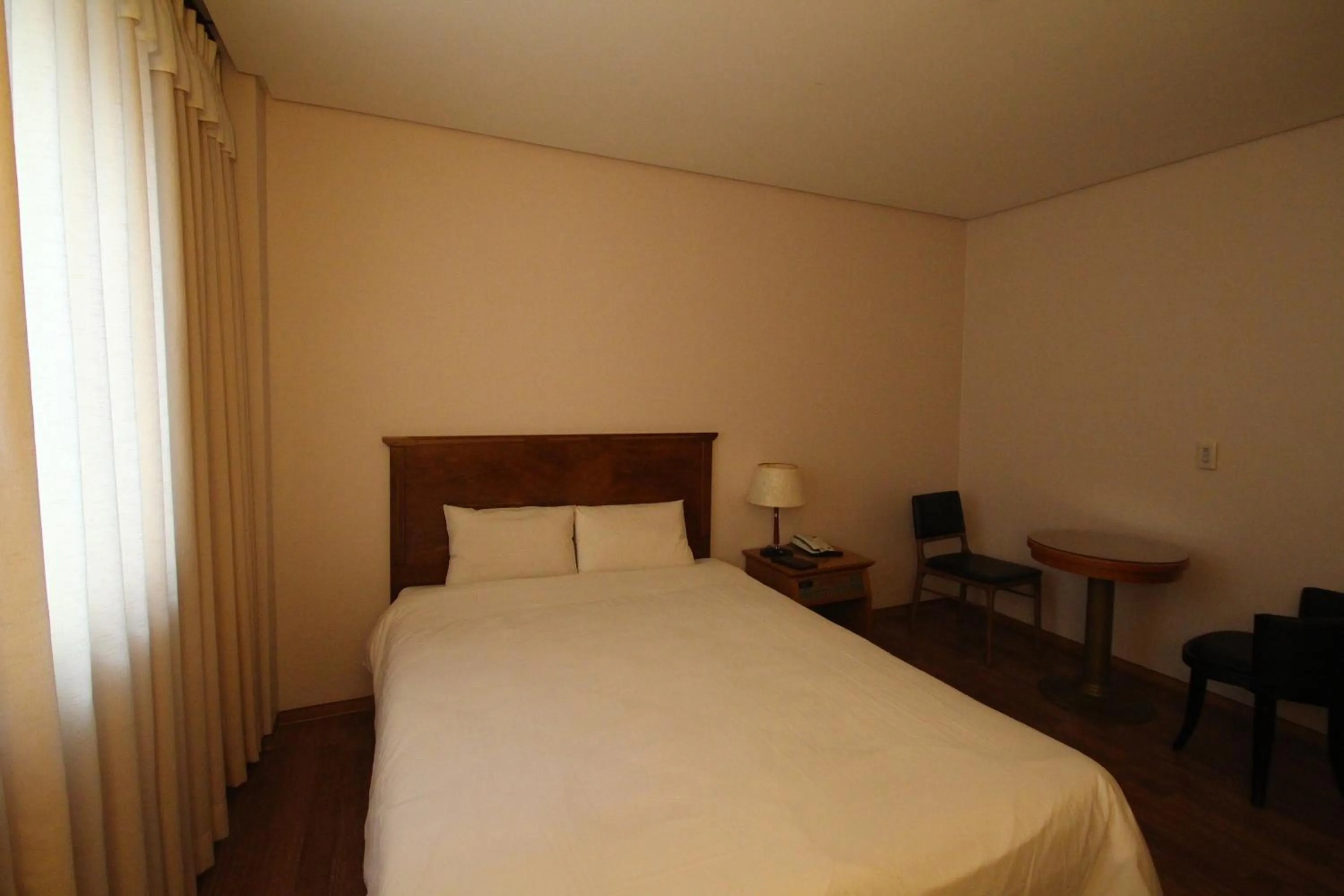 Photo of the whole room in Daedong Hotel