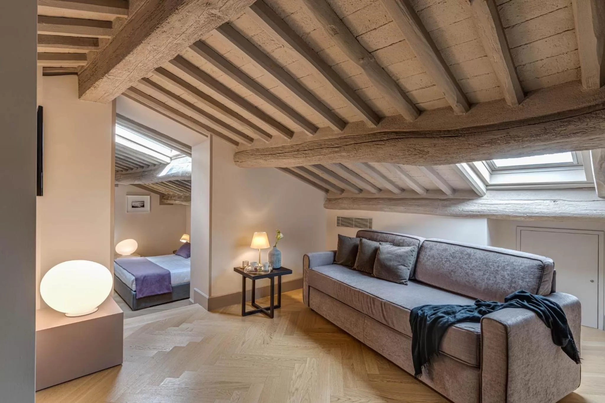 Seating area, Bed in Palazzo Dipinto