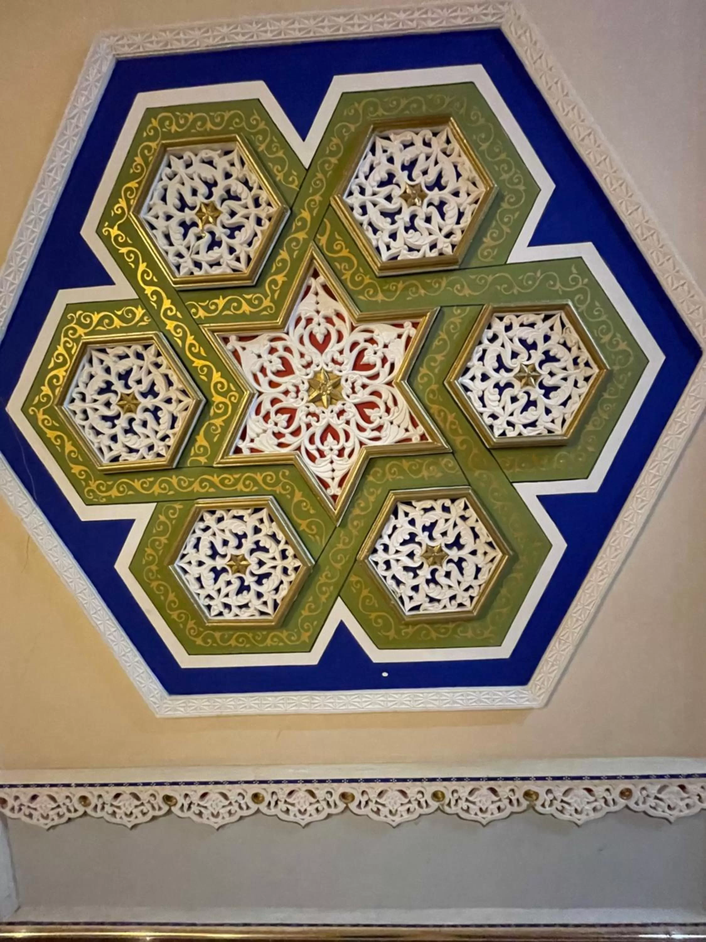 Decorative detail in Hotel Nurafshon Boutique