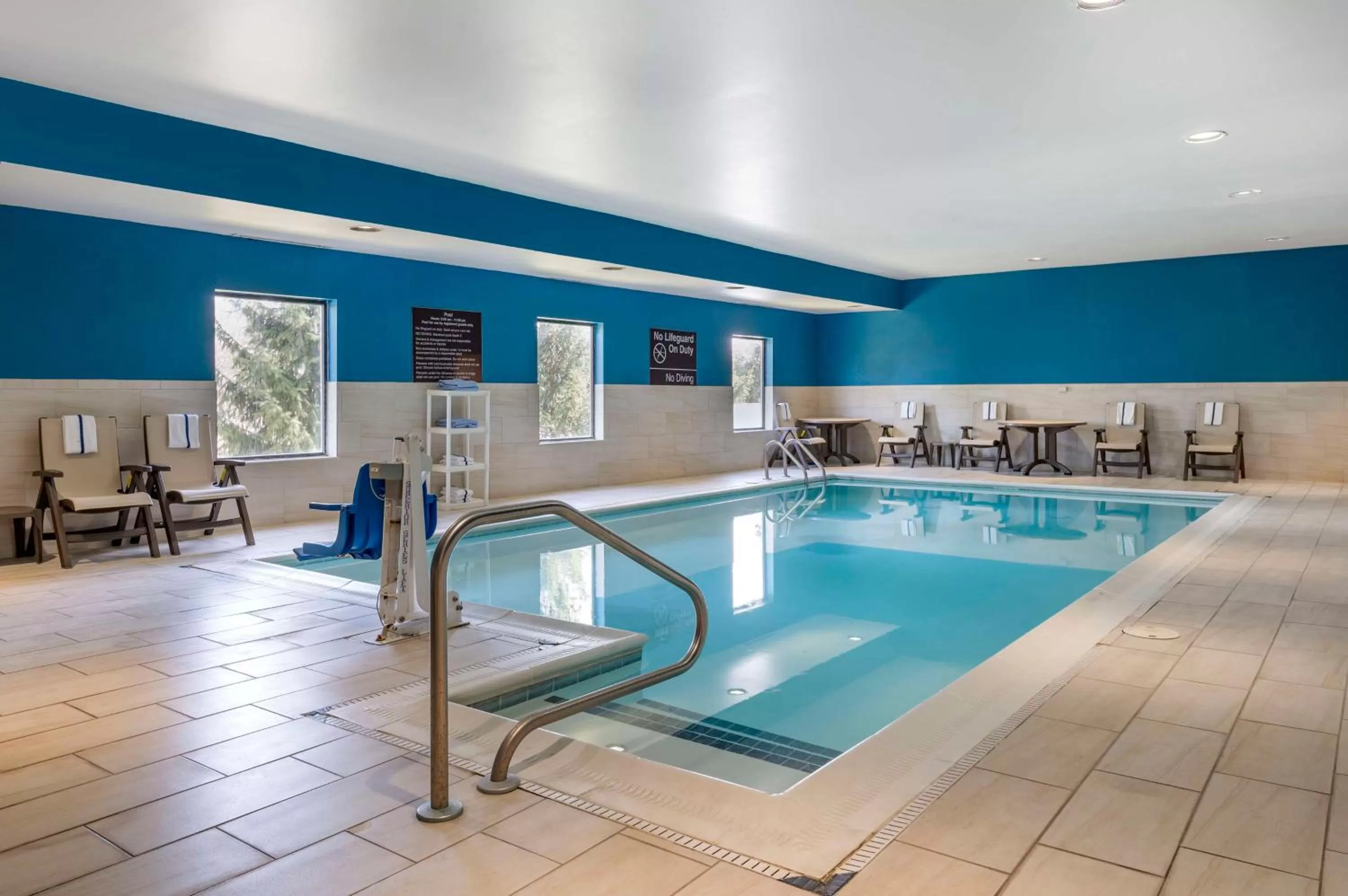 Pool view in Hampton Inn Greenfield