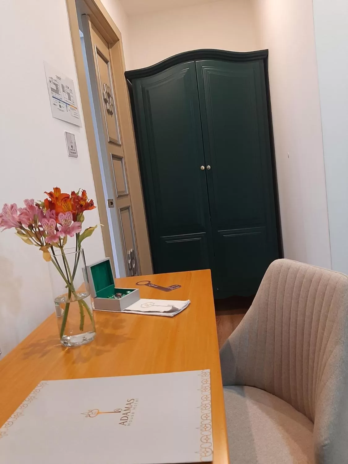 Seating area in Adamas House Hotel Boutique